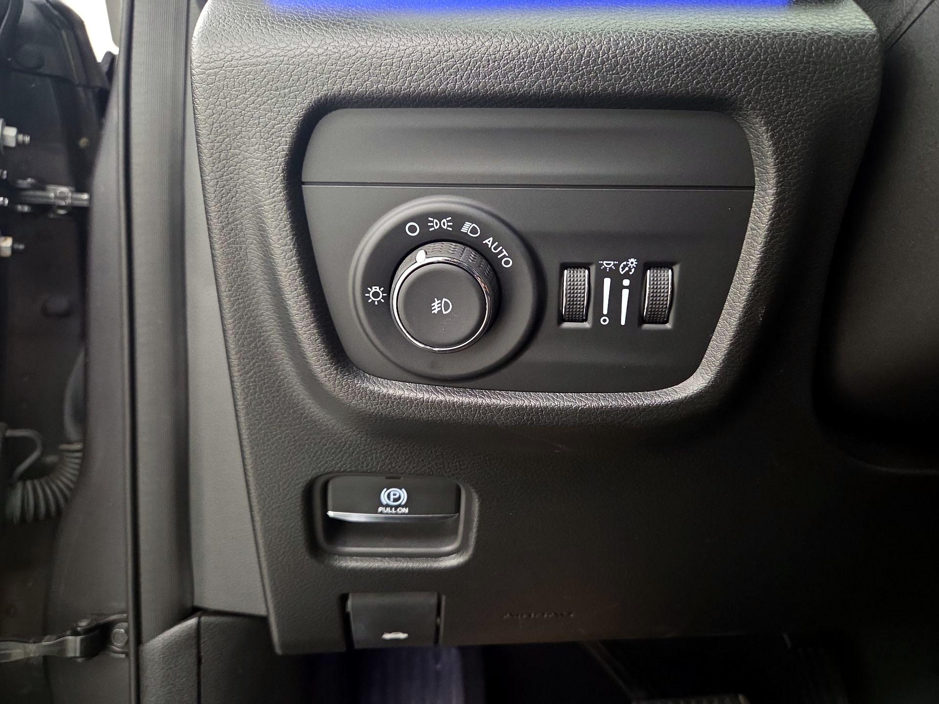 Thumbnail: 2023 Jeep Grand Cherokee - 13