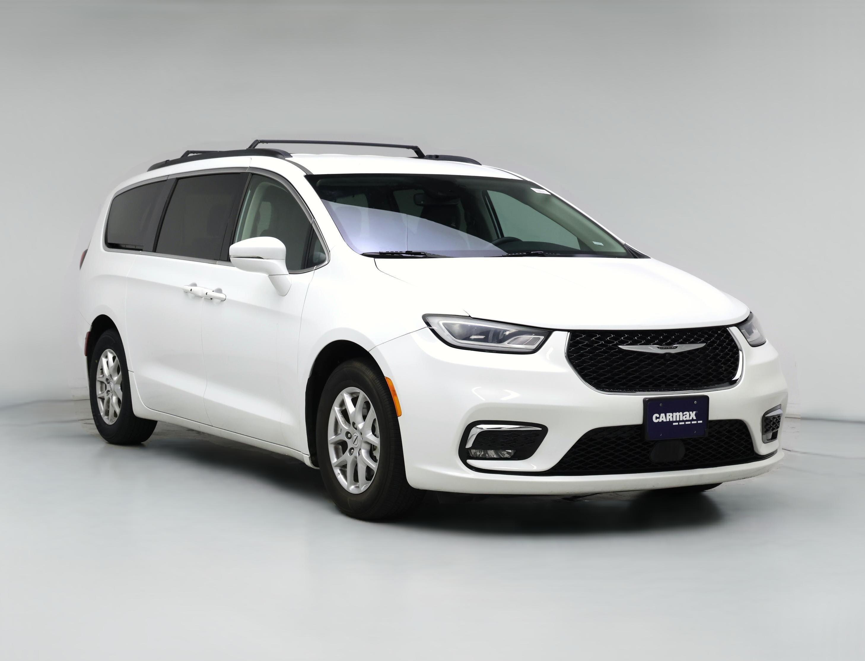 Thumbnail: 2022 Chrysler Pacifica - 1