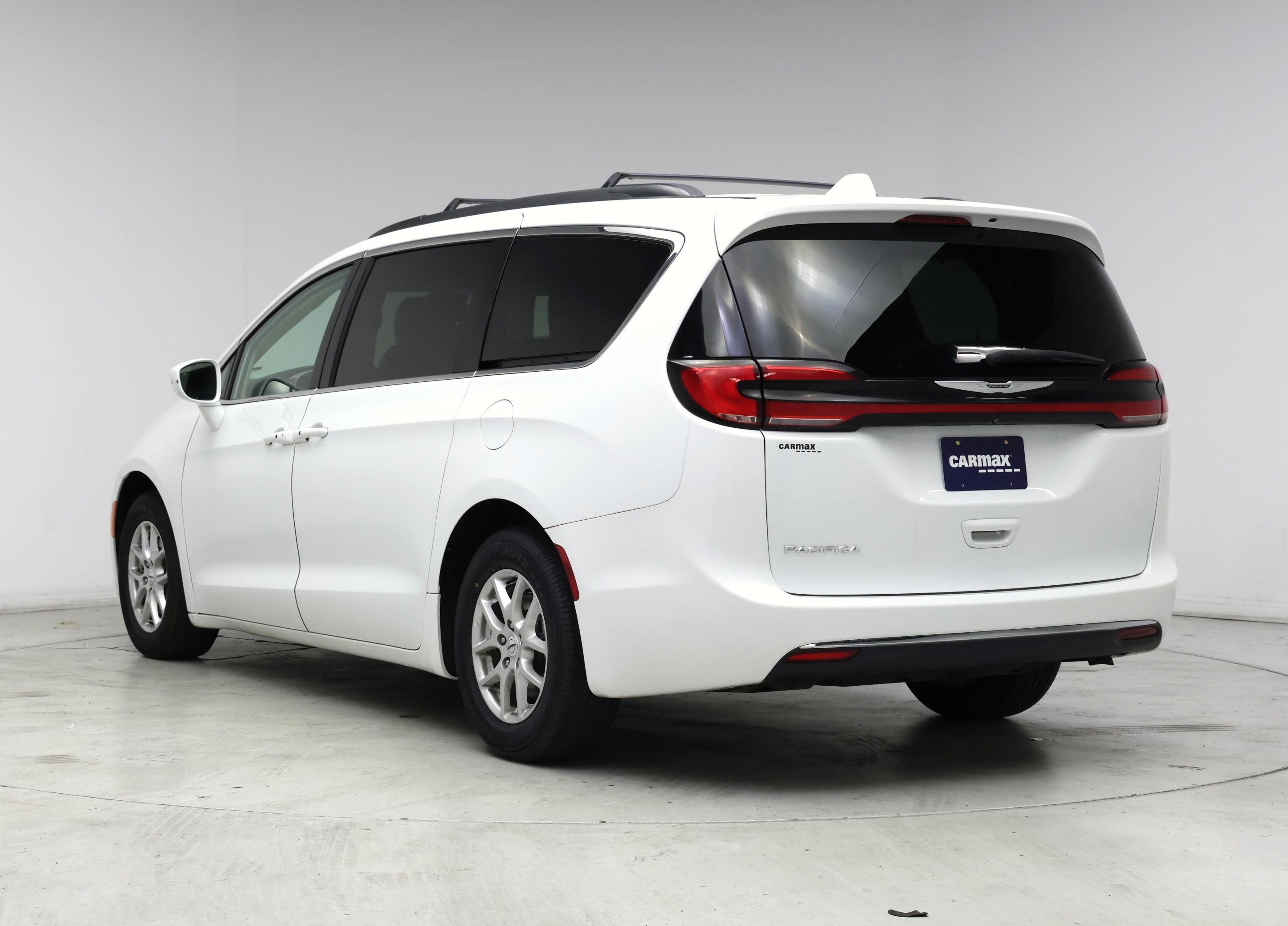 Thumbnail: 2022 Chrysler Pacifica - 2