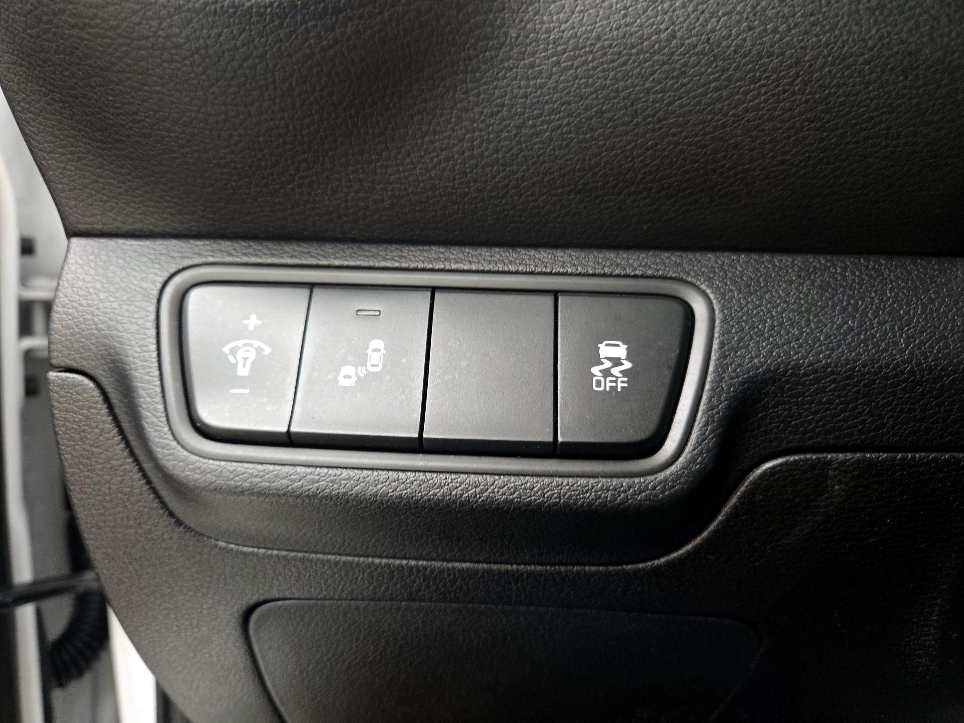 Thumbnail: 2023 Kia Forte - 13