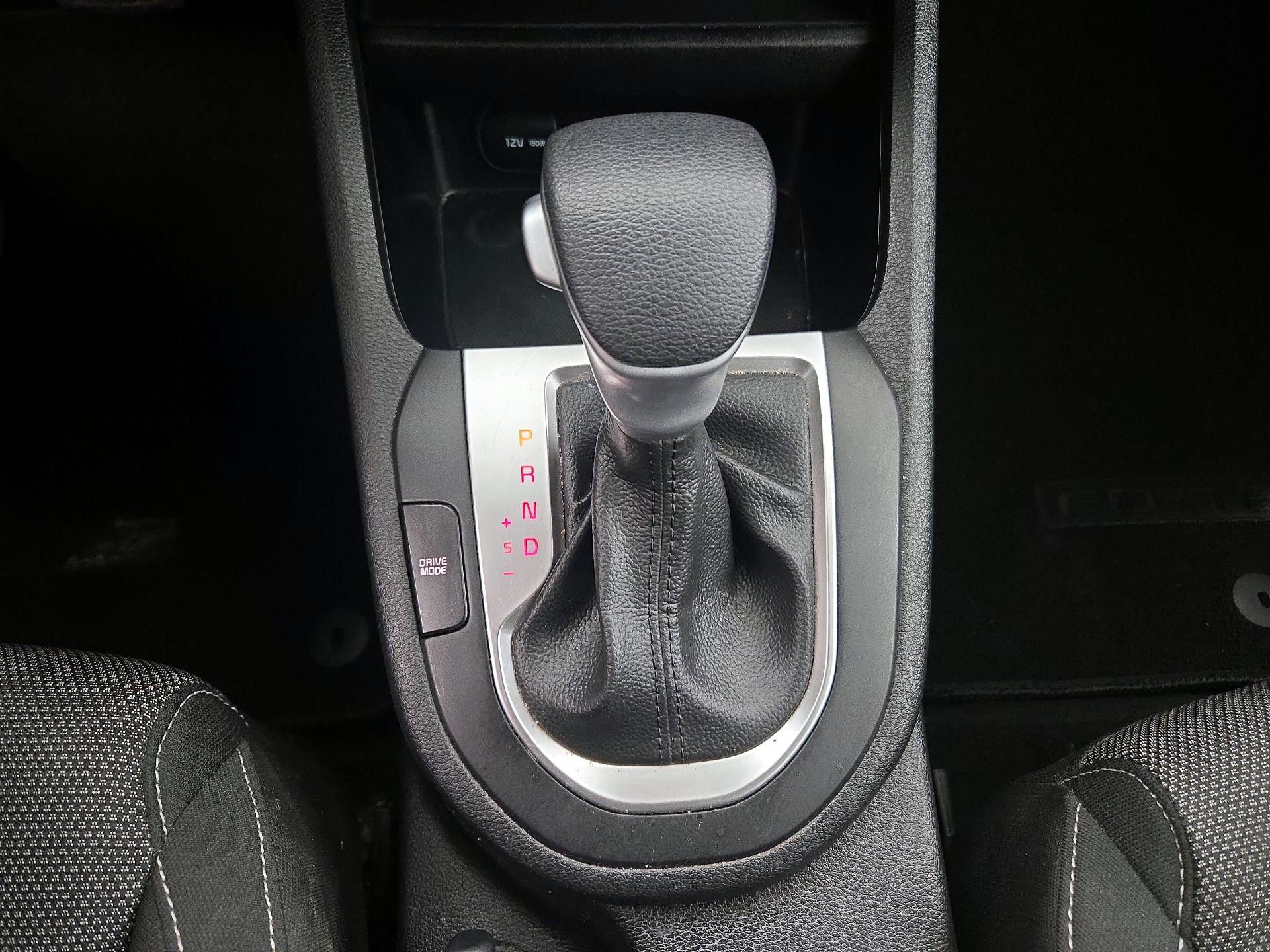 Thumbnail: 2023 Kia Forte - 17