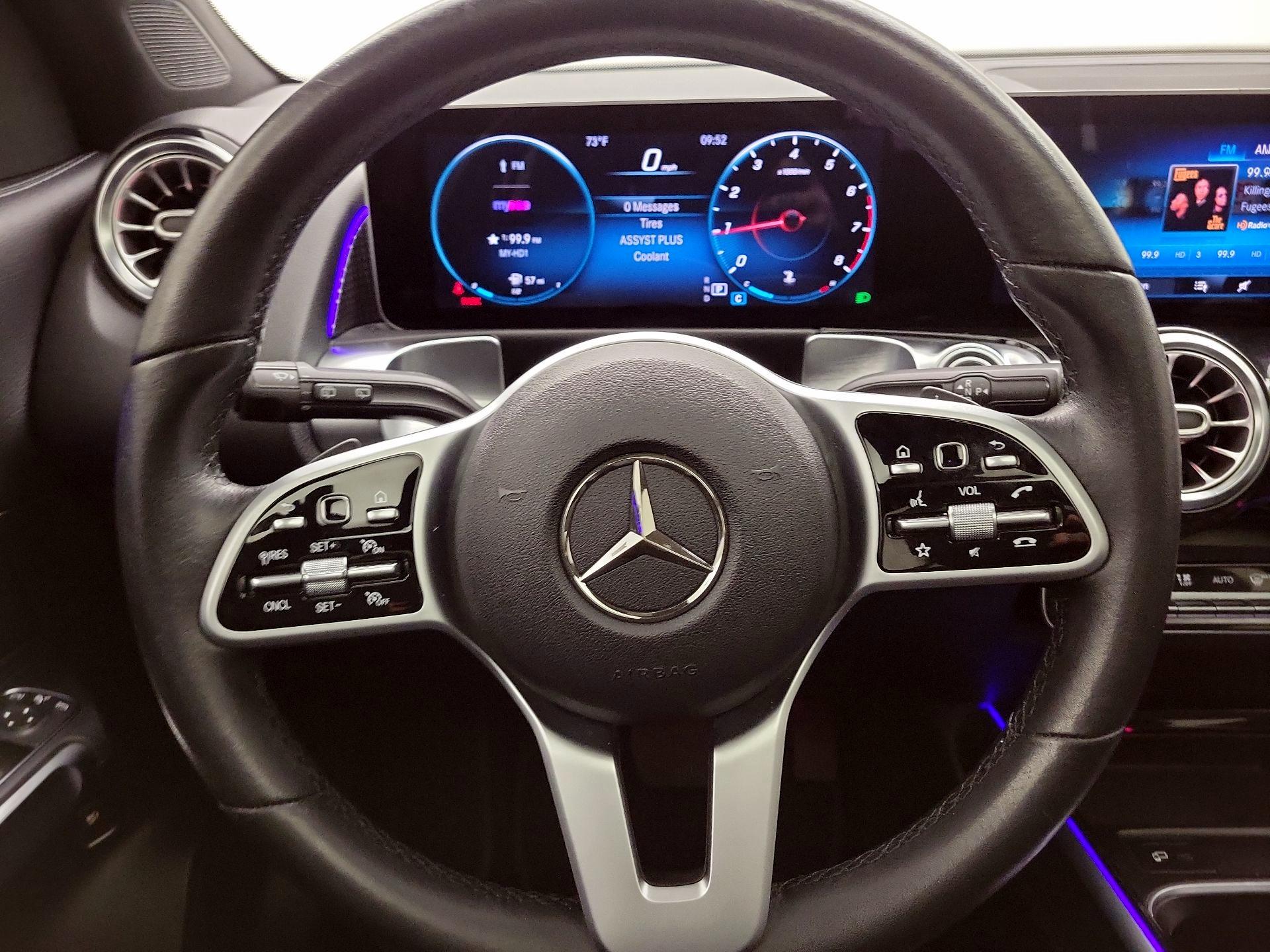 Thumbnail: 2020 Mercedes-Benz GLB - 10