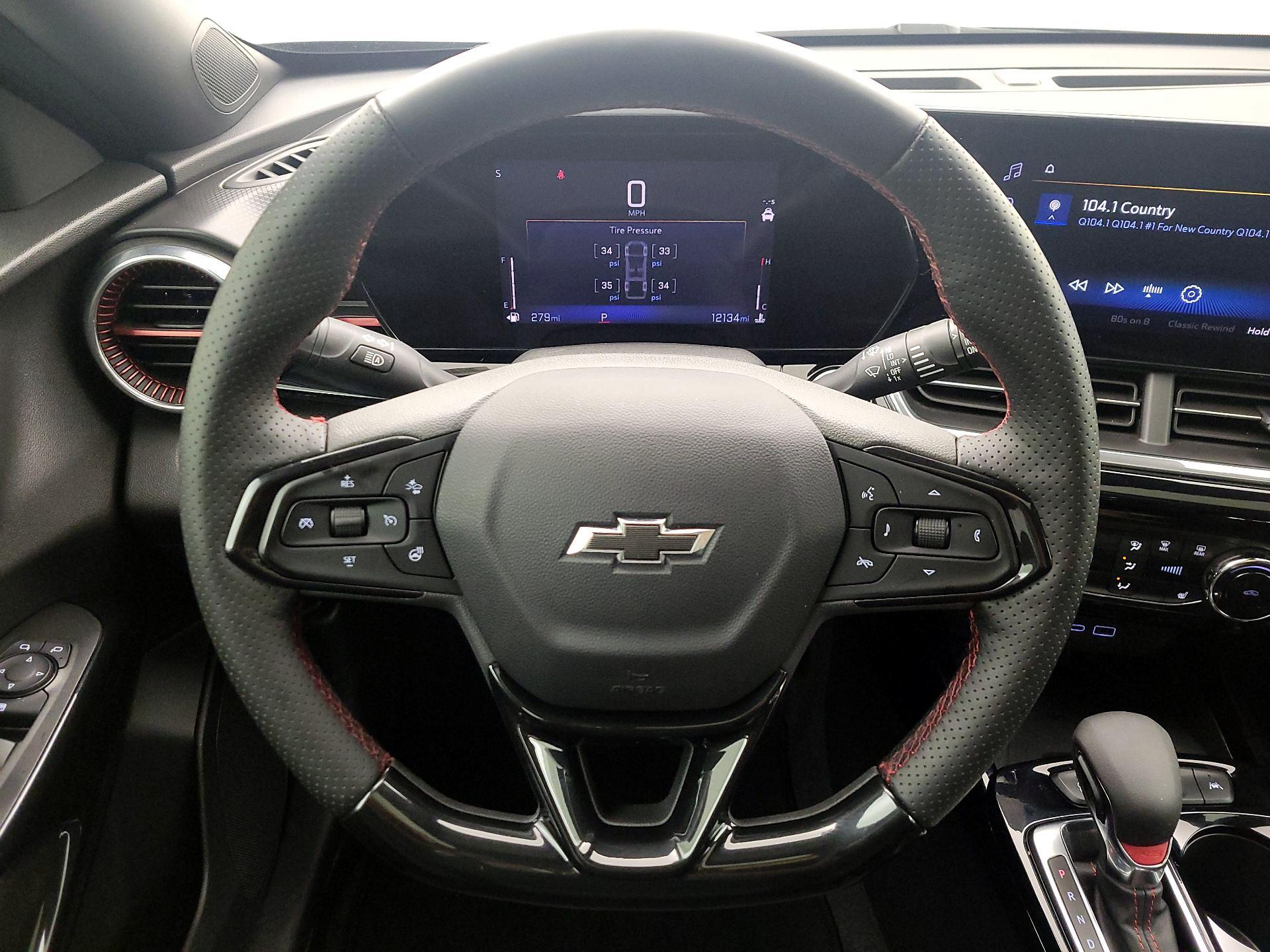 Thumbnail: 2025 Chevrolet Trax - 10