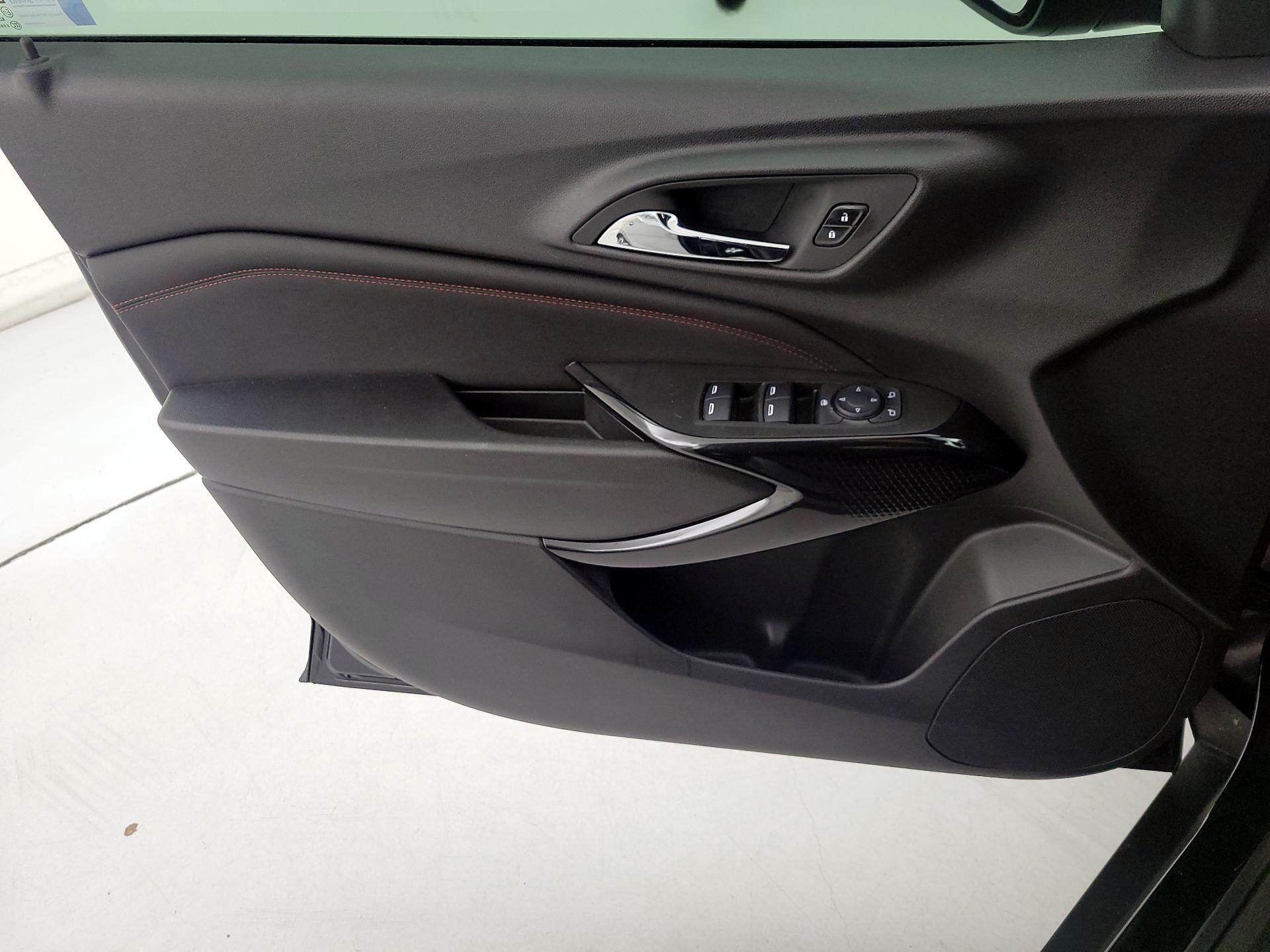 Thumbnail: 2025 Chevrolet Trax - 12