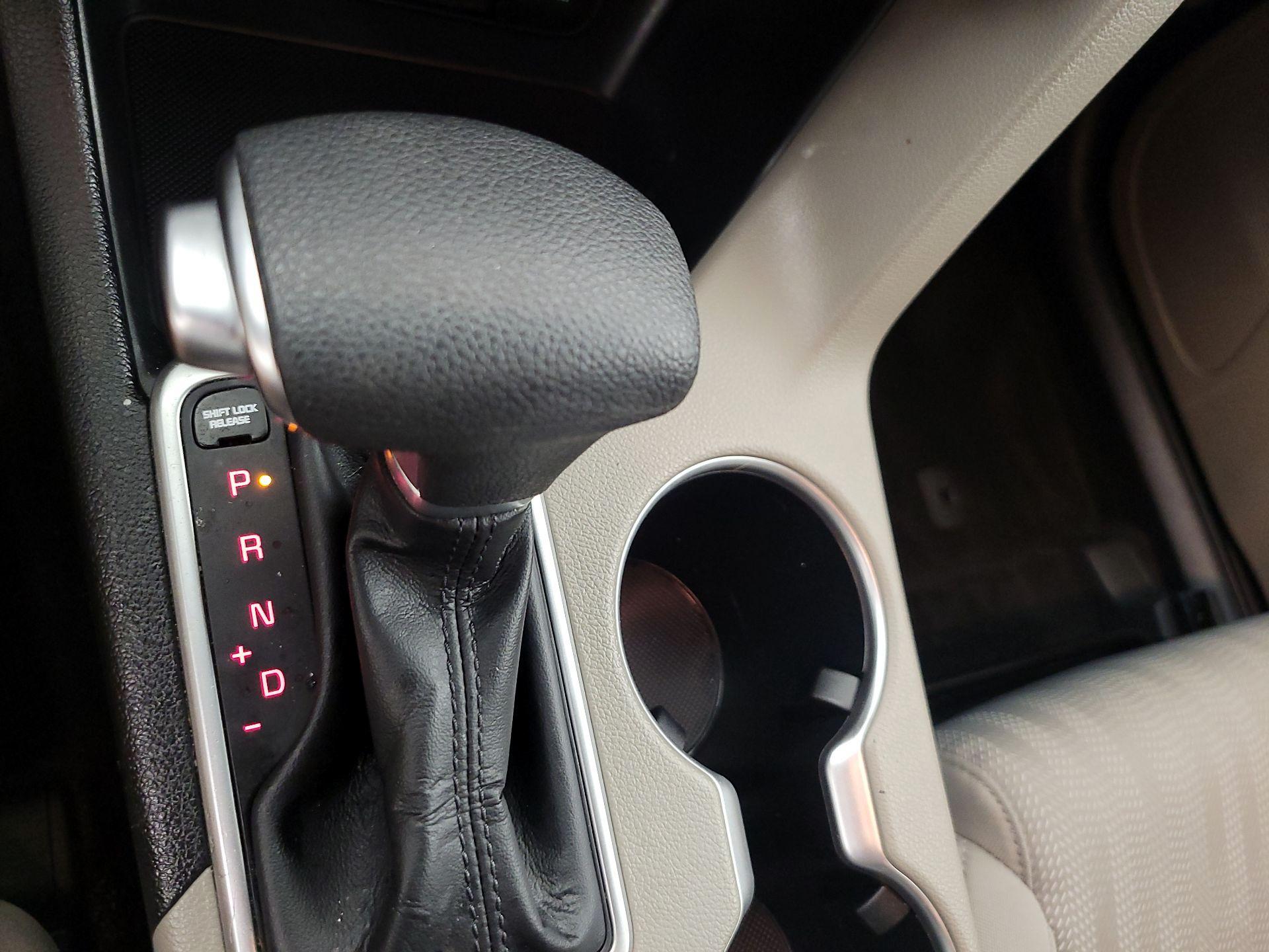 Thumbnail: 2021 Kia Sportage - 17
