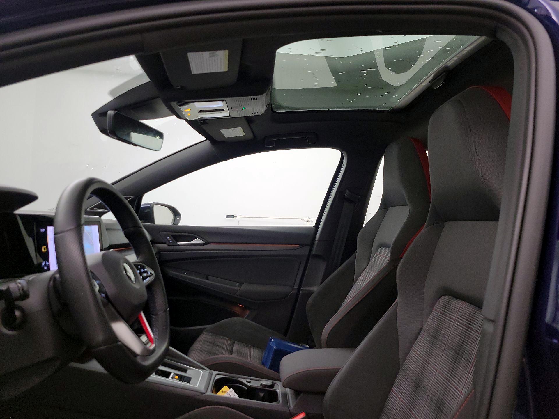 Thumbnail: 2022 Volkswagen Golf - 20