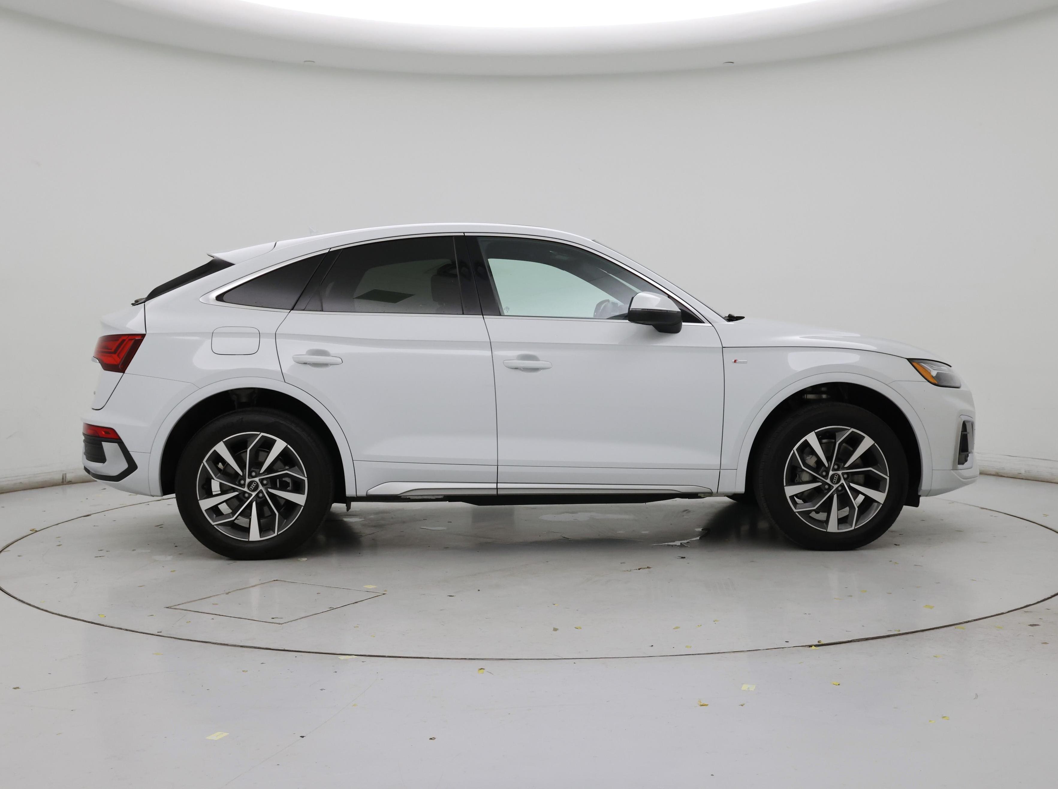 Thumbnail: 2024 Audi Q5 - 7