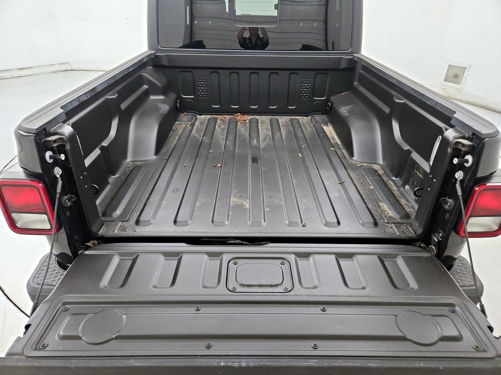 Thumbnail: 2021 Jeep Gladiator - 20