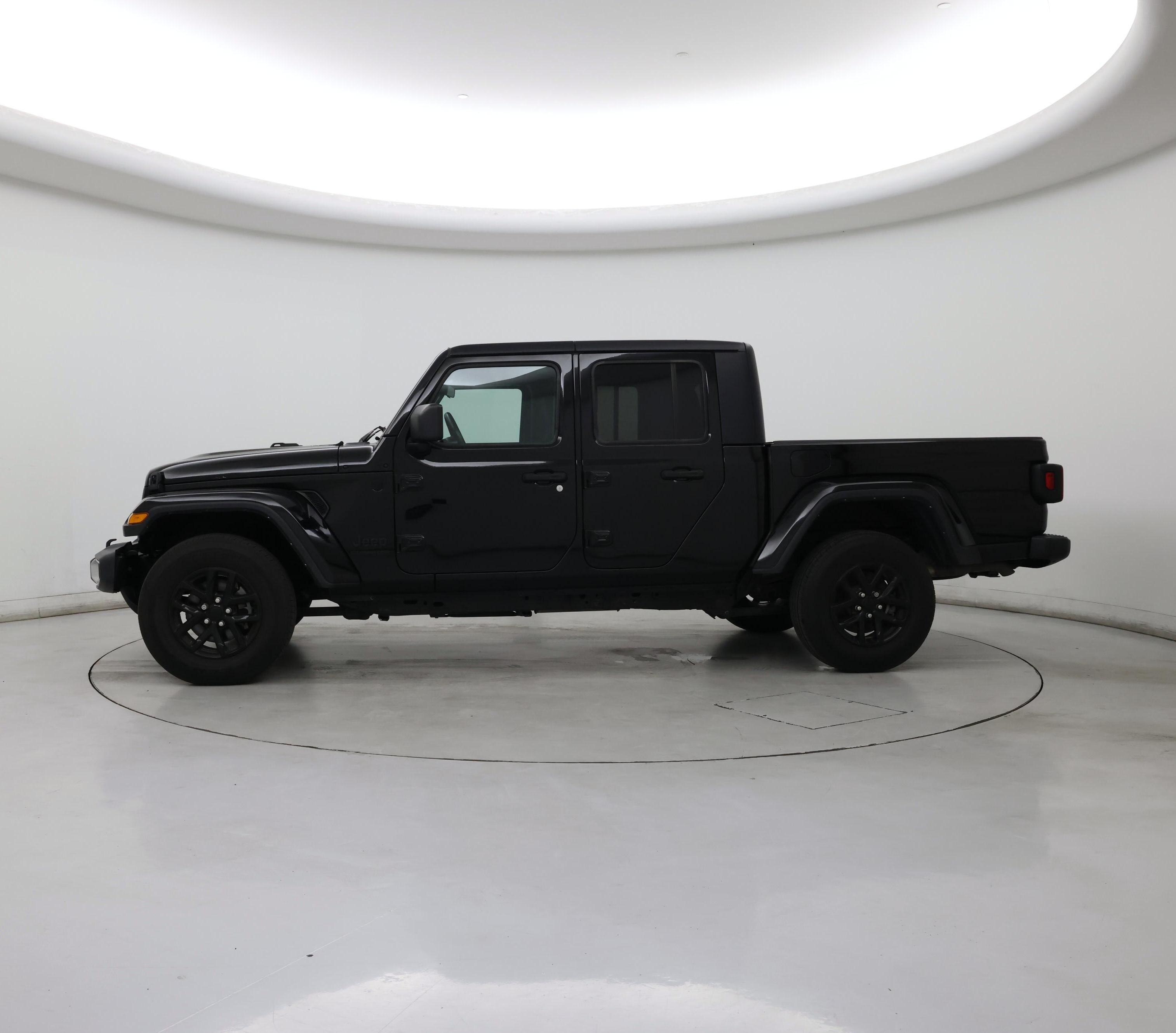 Thumbnail: 2021 Jeep Gladiator - 3