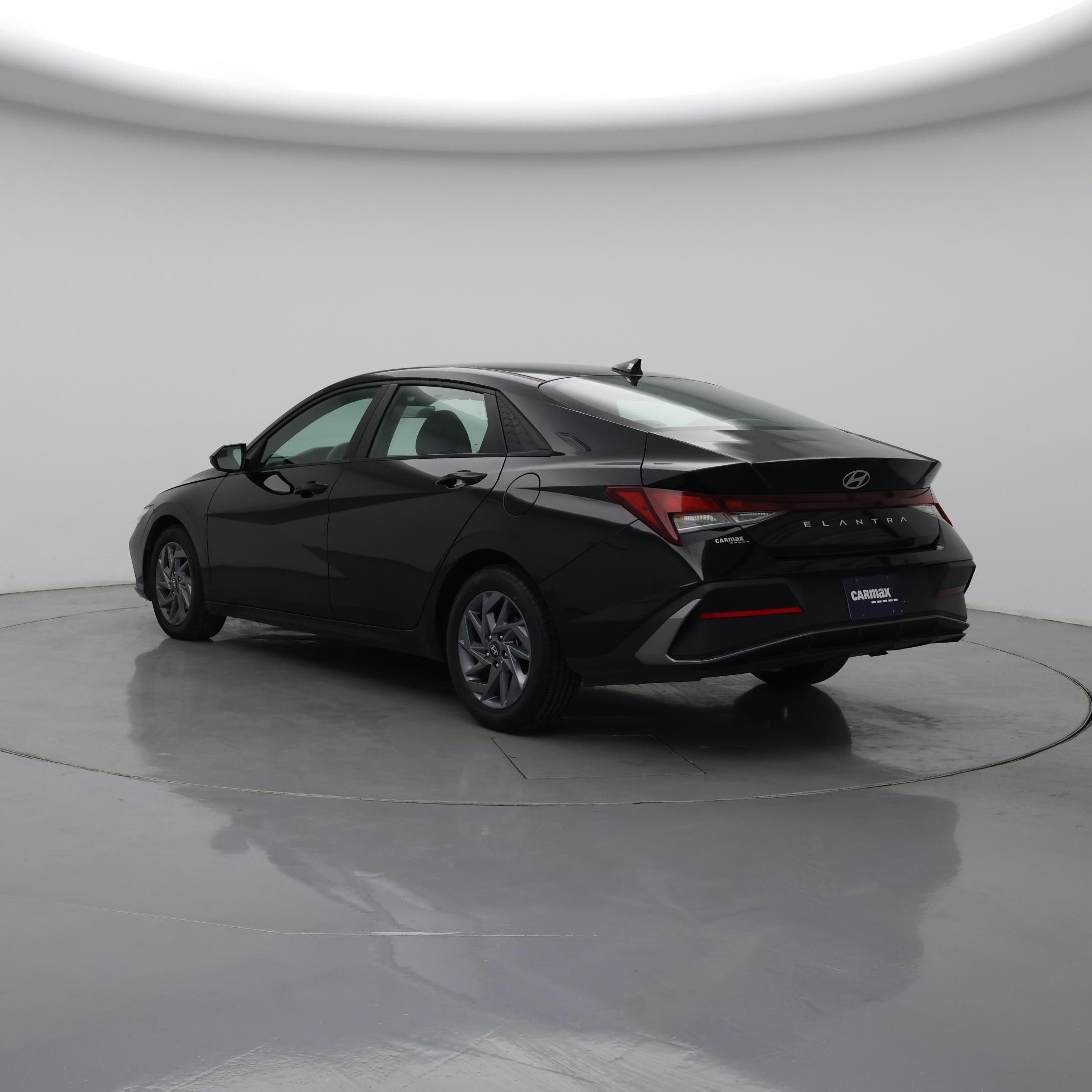 Thumbnail: 2024 Hyundai Elantra - 2