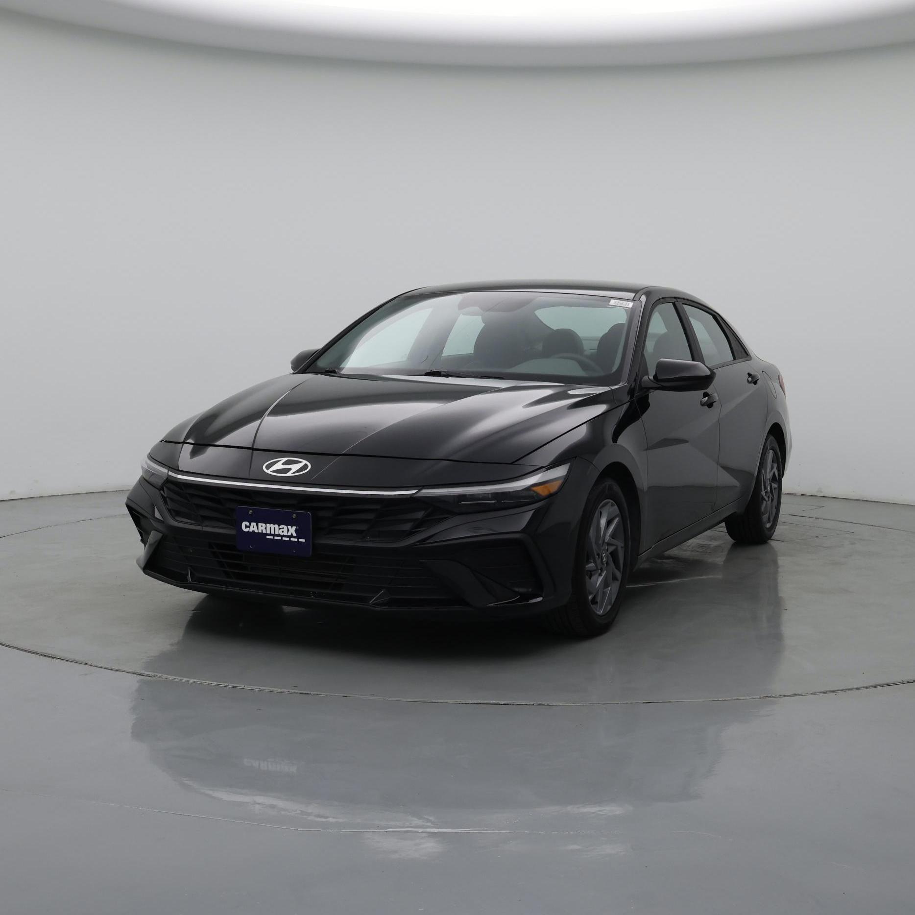 Thumbnail: 2024 Hyundai Elantra - 4