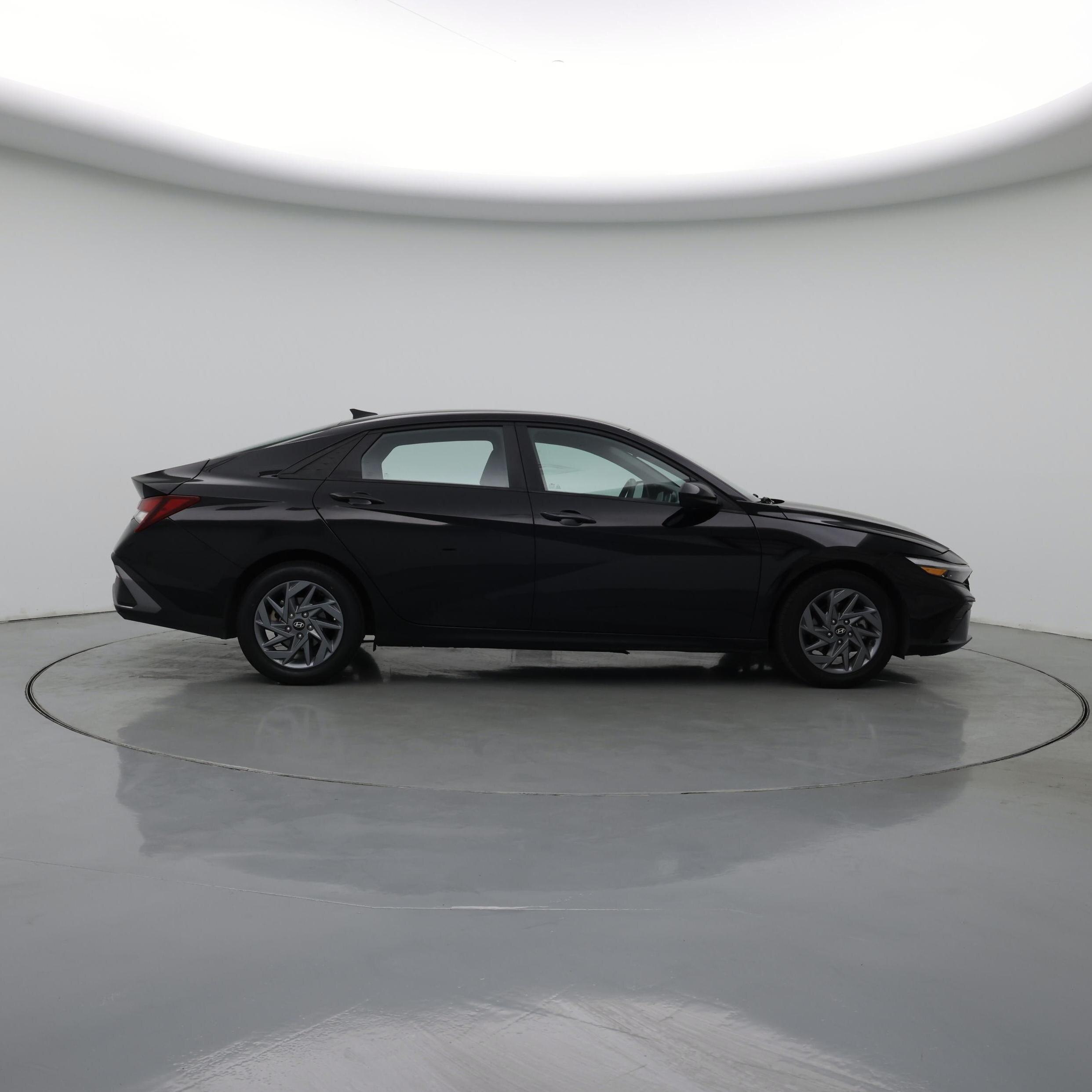 Thumbnail: 2024 Hyundai Elantra - 7