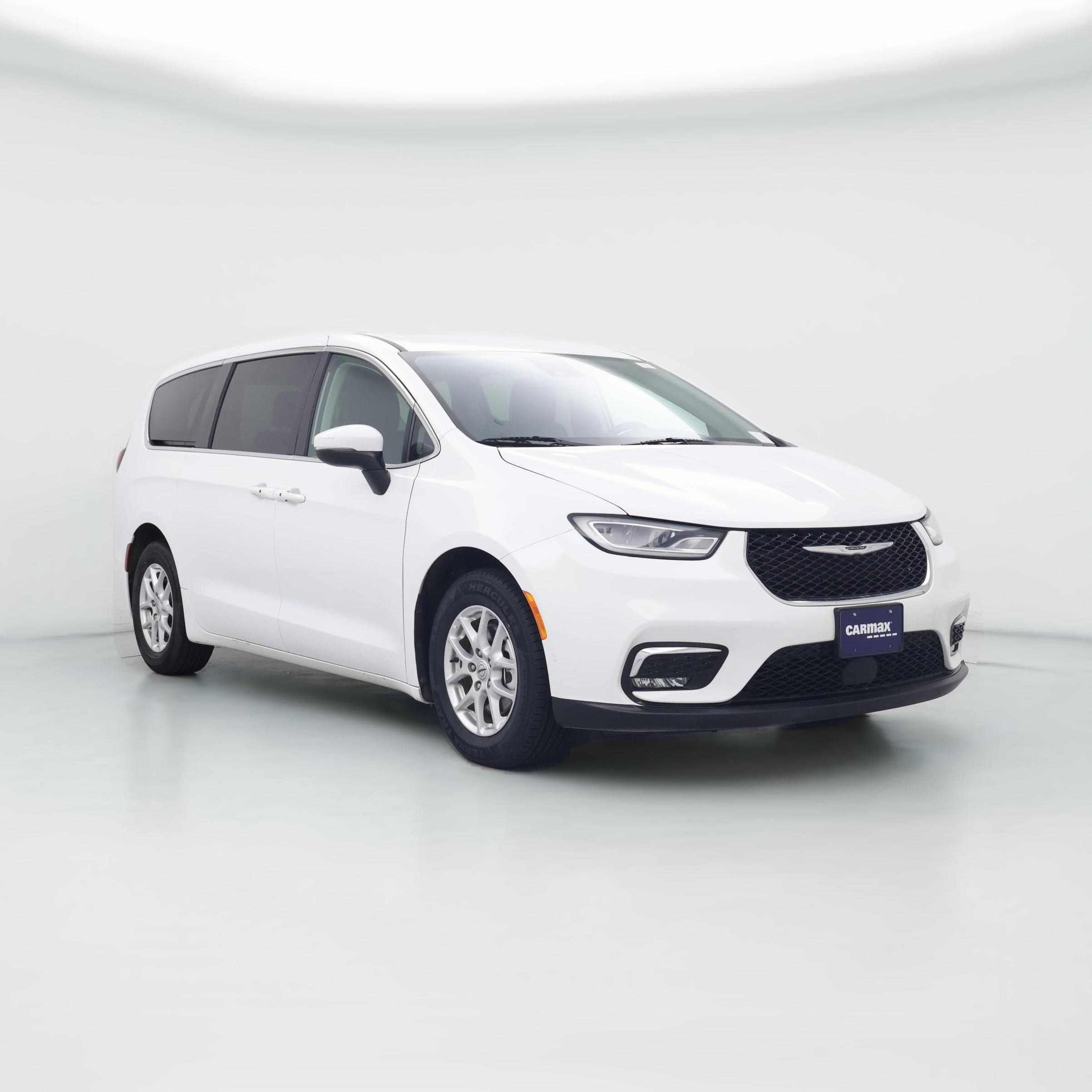 Thumbnail: 2023 Chrysler Pacifica - 1