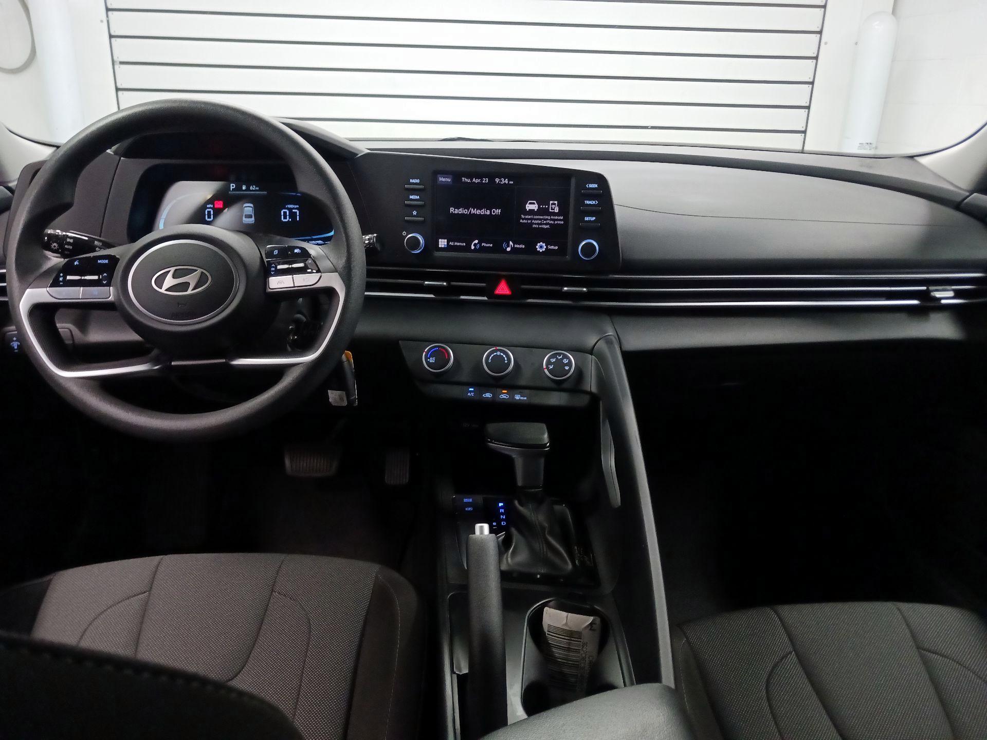 Thumbnail: 2024 Hyundai Elantra - 9