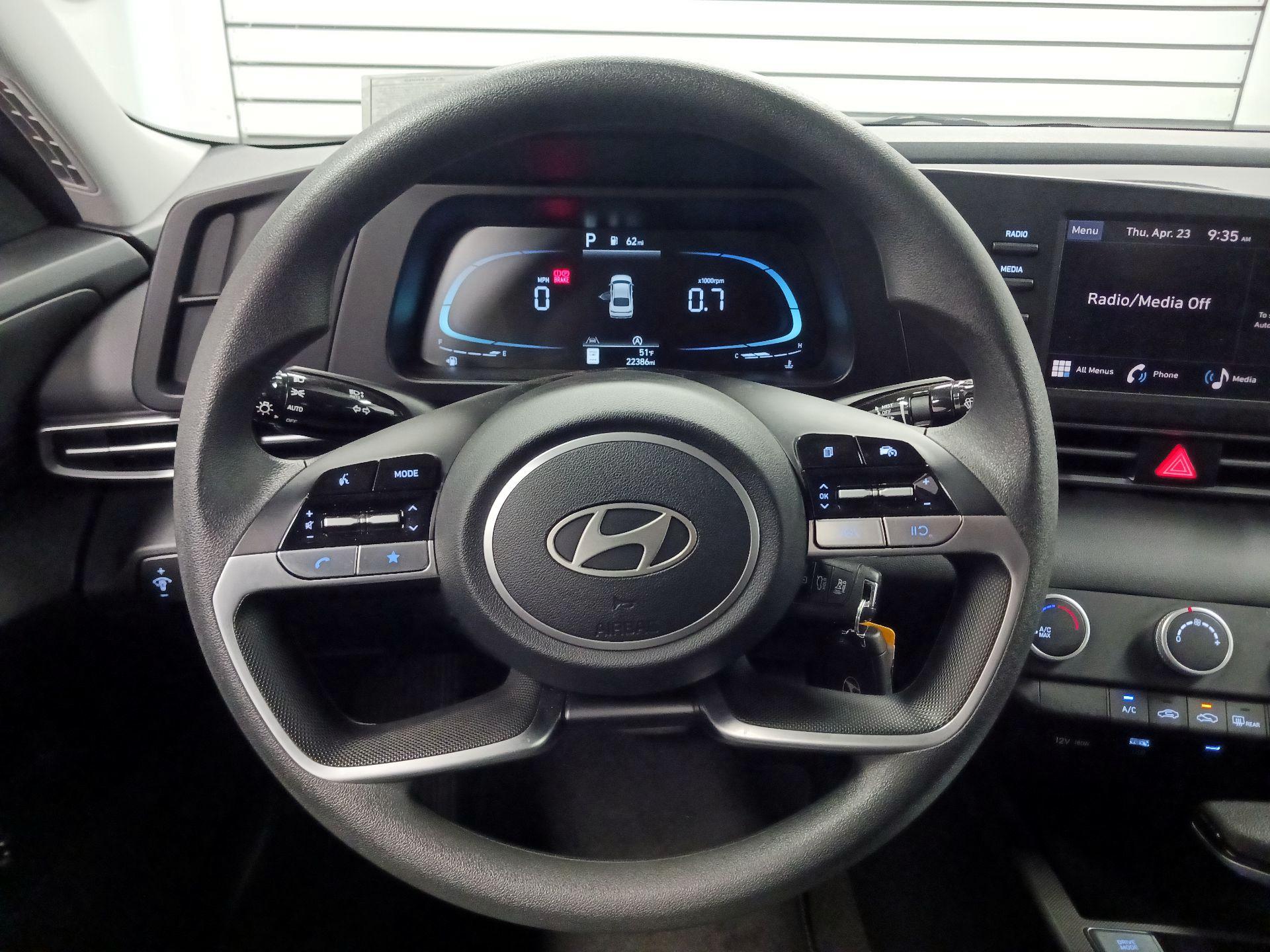 Thumbnail: 2024 Hyundai Elantra - 10