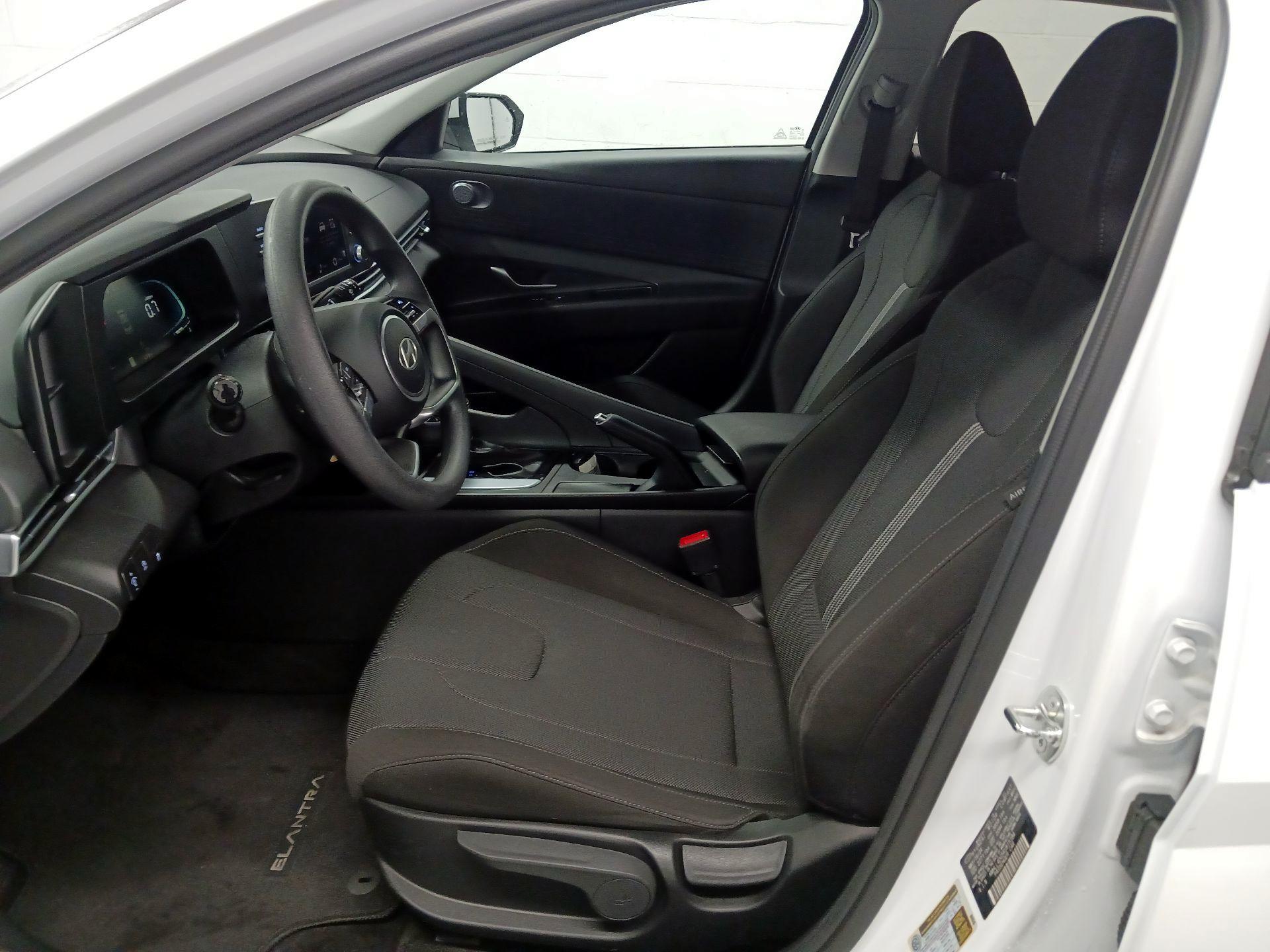 Thumbnail: 2024 Hyundai Elantra - 11