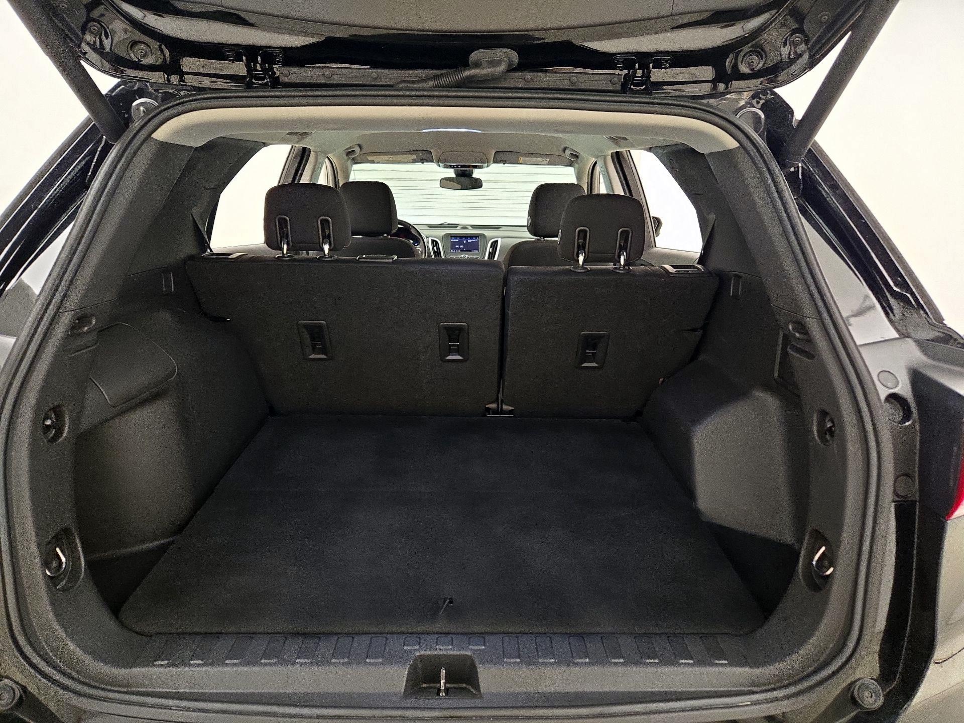 Thumbnail: 2020 Chevrolet Equinox - 18