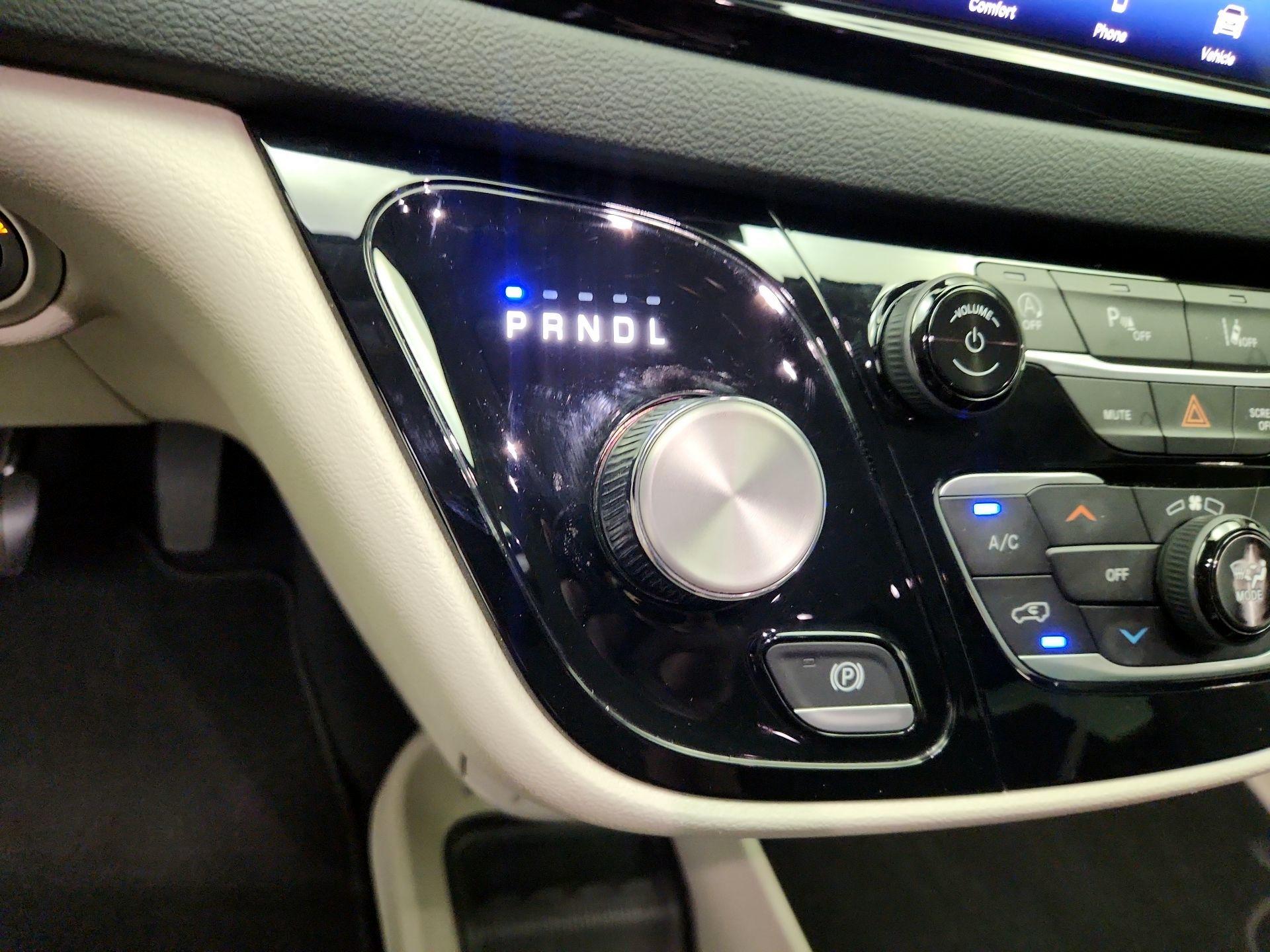 Thumbnail: 2023 Chrysler Pacifica - 17