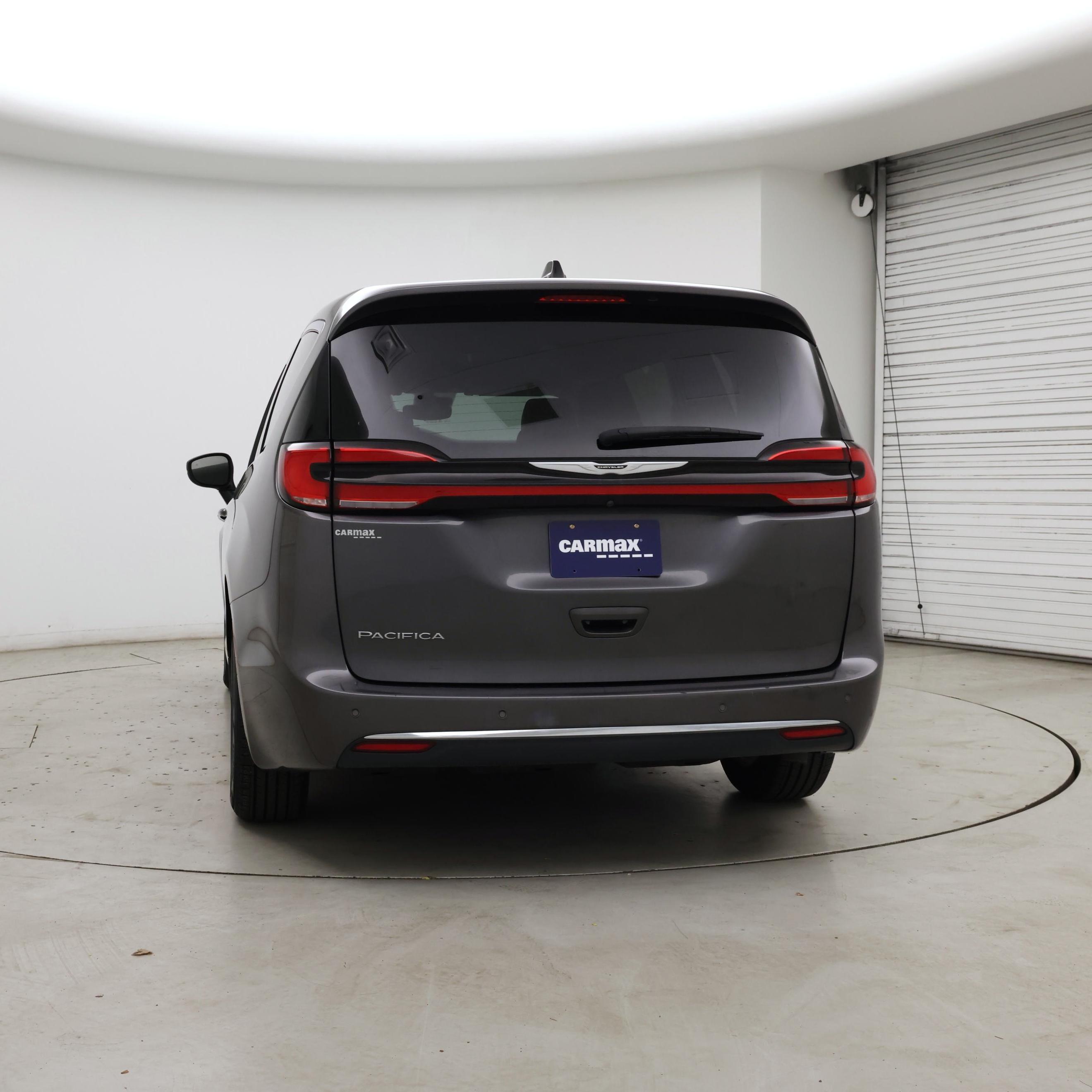 Thumbnail: 2023 Chrysler Pacifica - 6