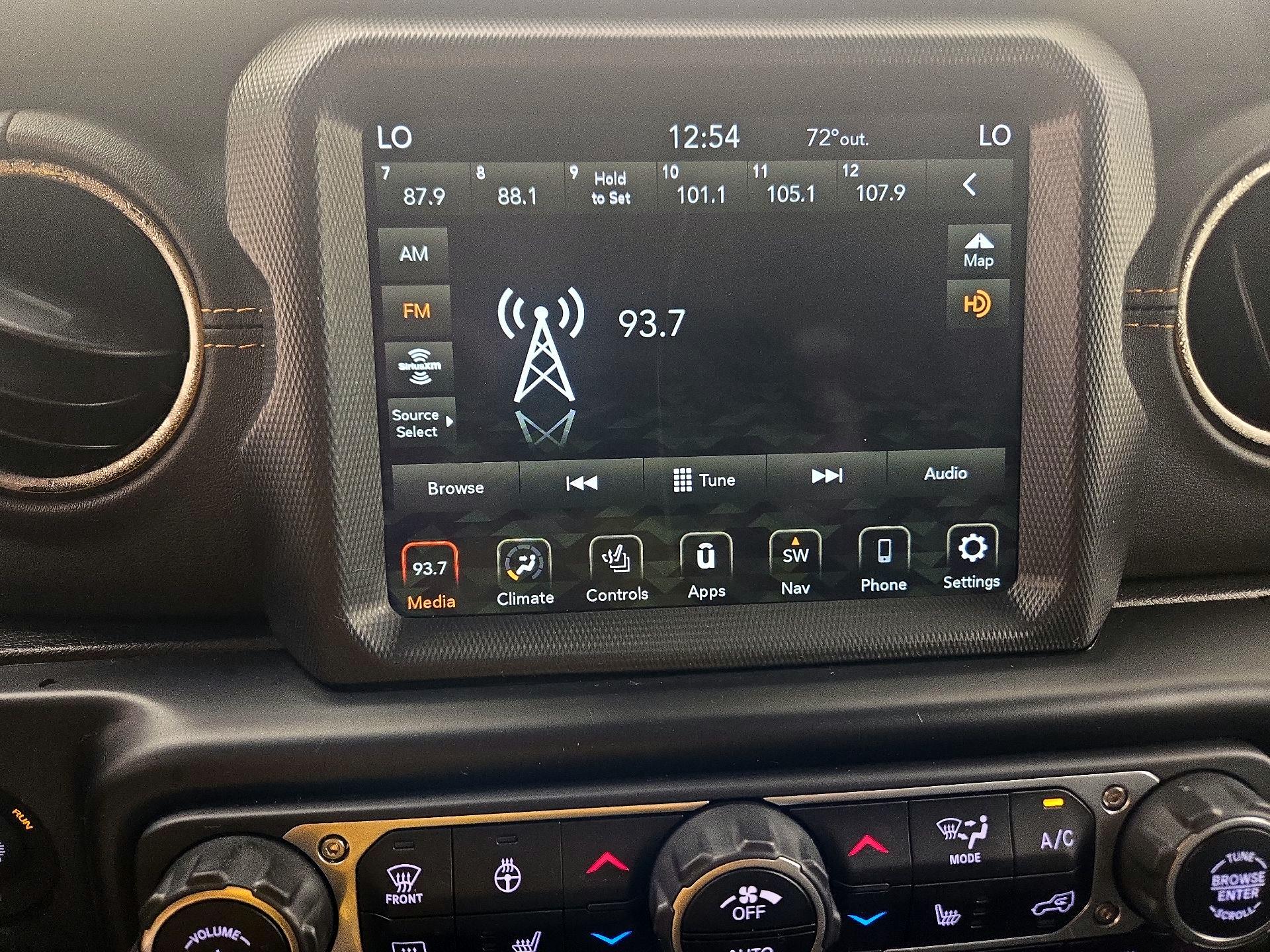 Thumbnail: 2021 Jeep Wrangler - 14