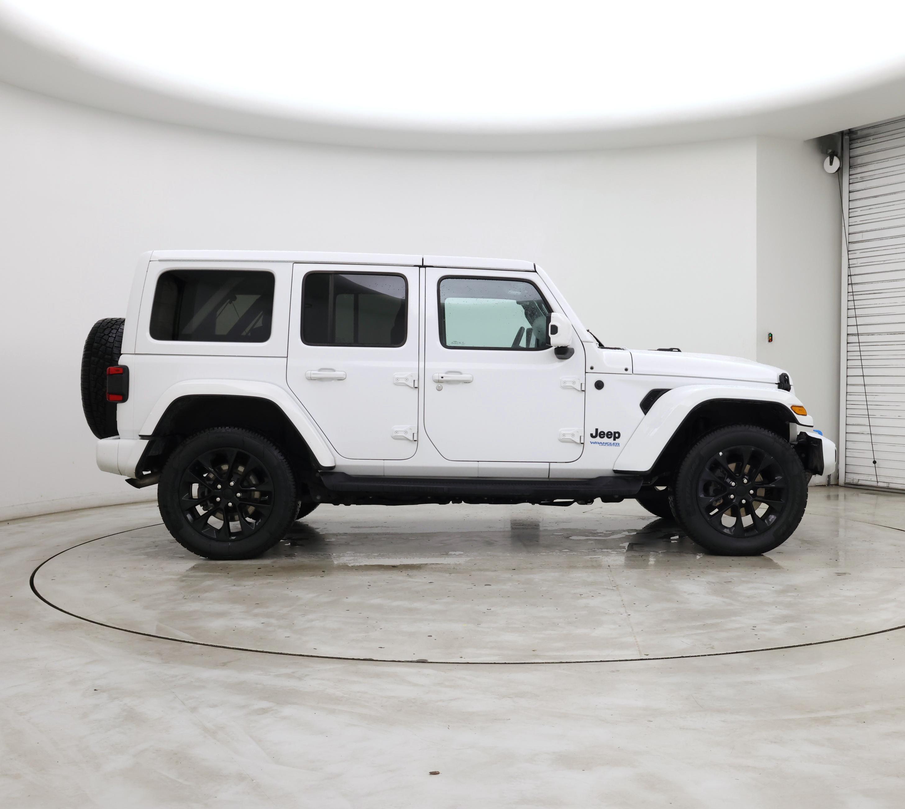 Thumbnail: 2021 Jeep Wrangler - 7