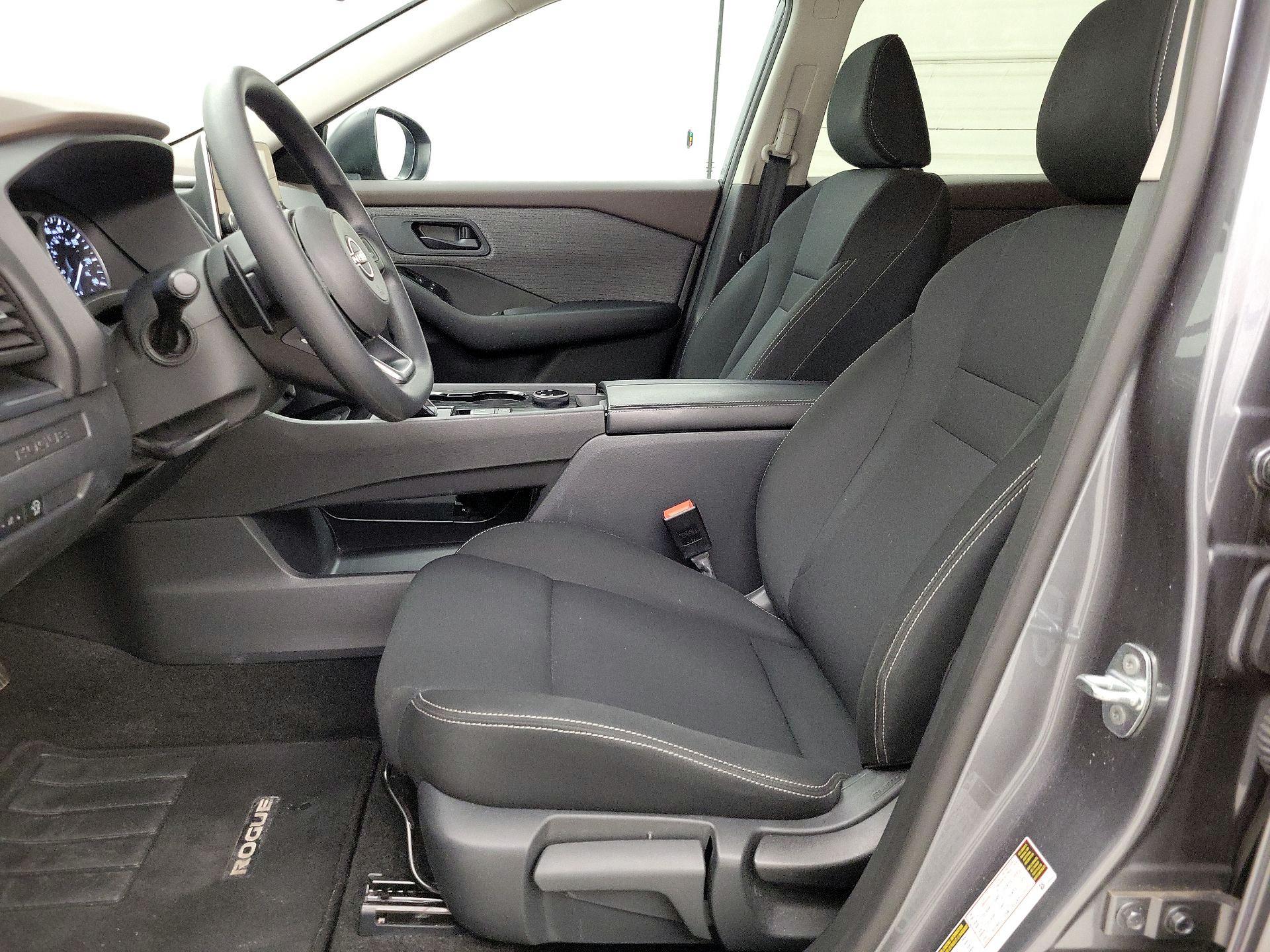 Thumbnail: 2023 Nissan Rogue - 11