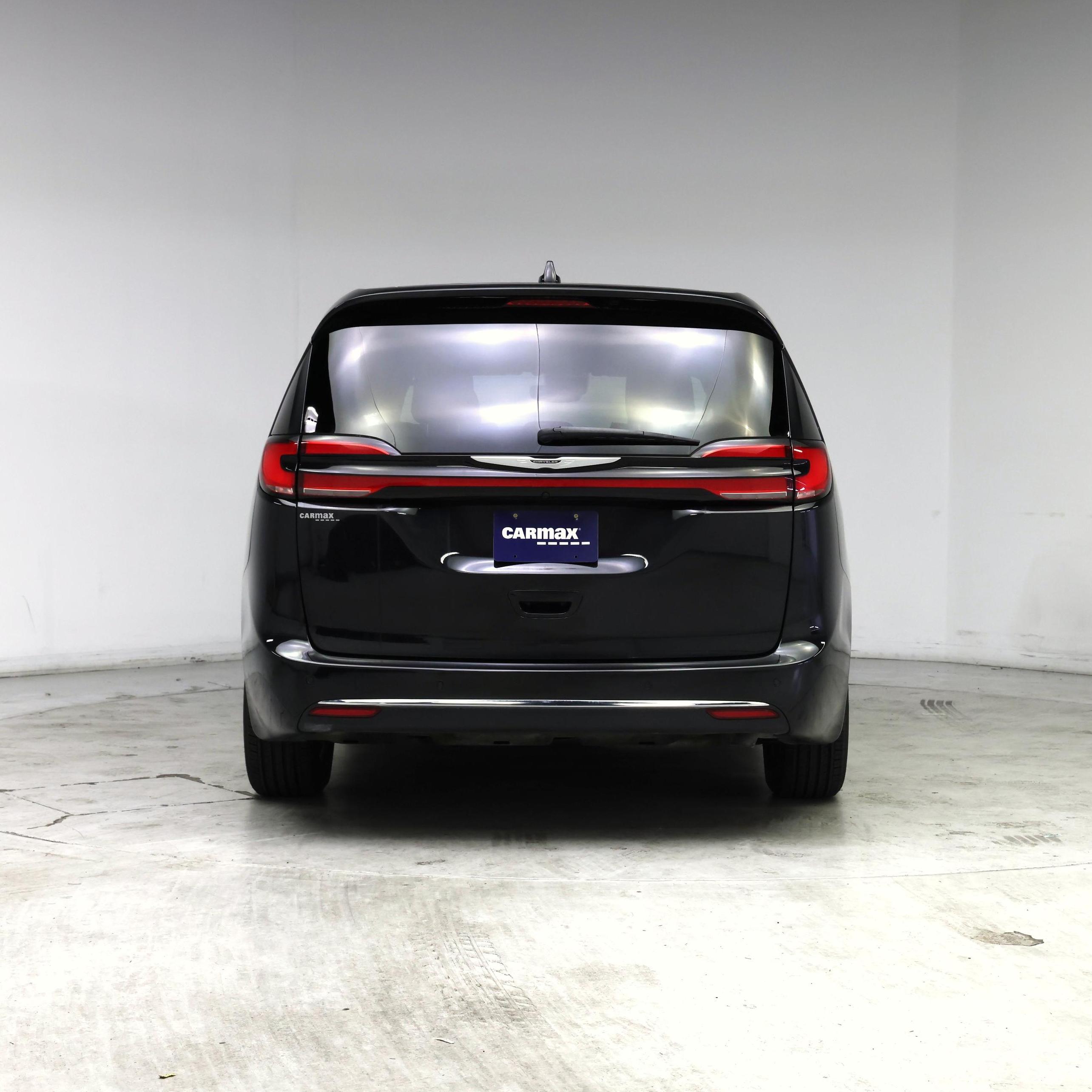 Thumbnail: 2023 Chrysler Pacifica - 6