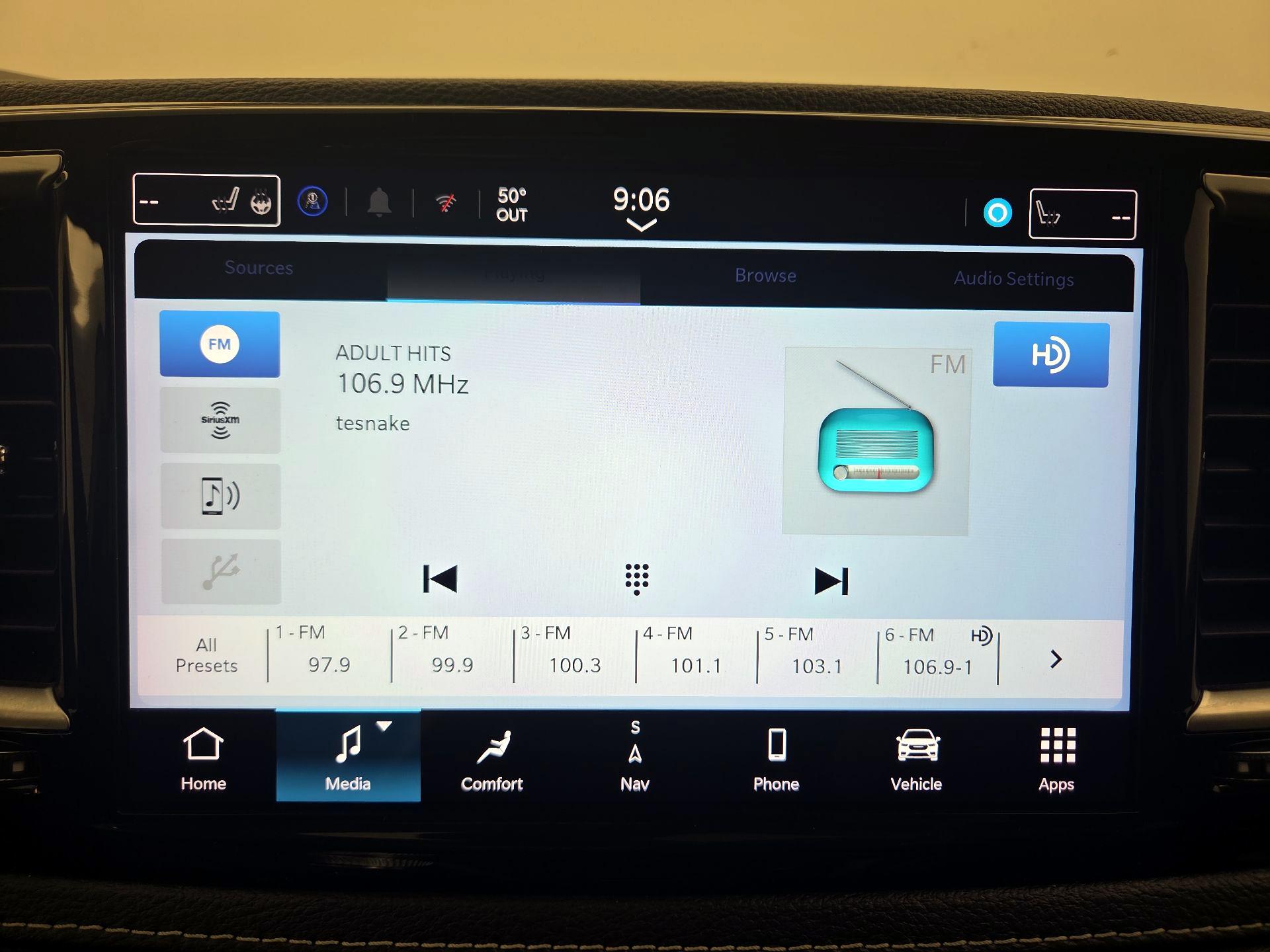Thumbnail: 2024 Chrysler Pacifica - 16