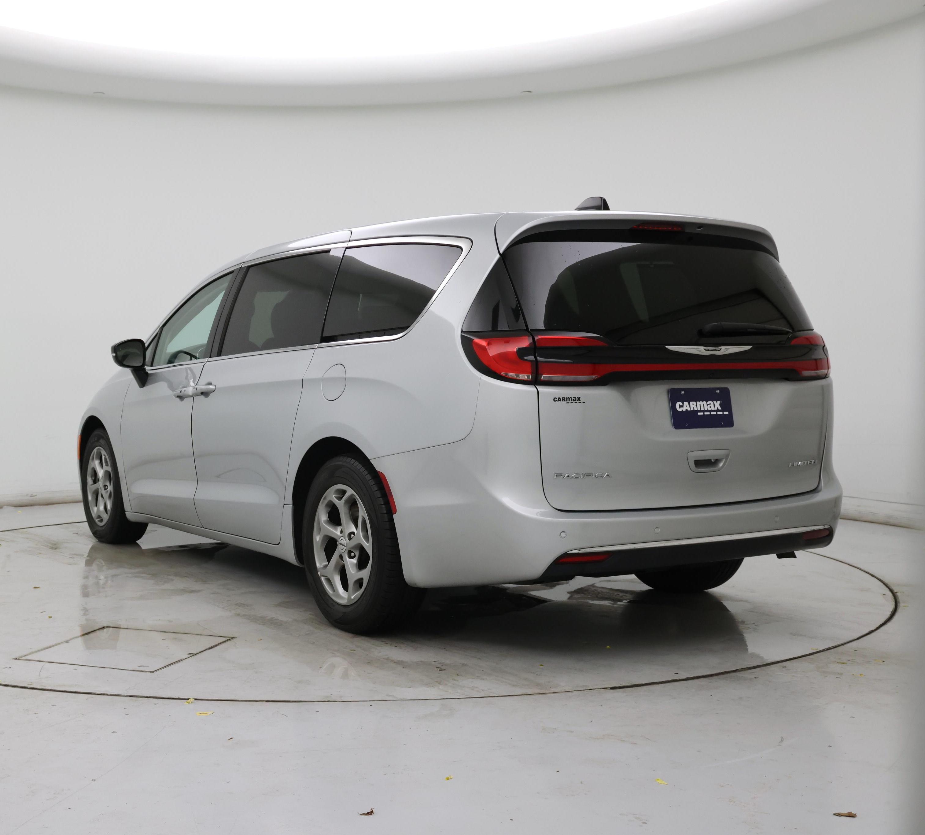 Thumbnail: 2024 Chrysler Pacifica - 2