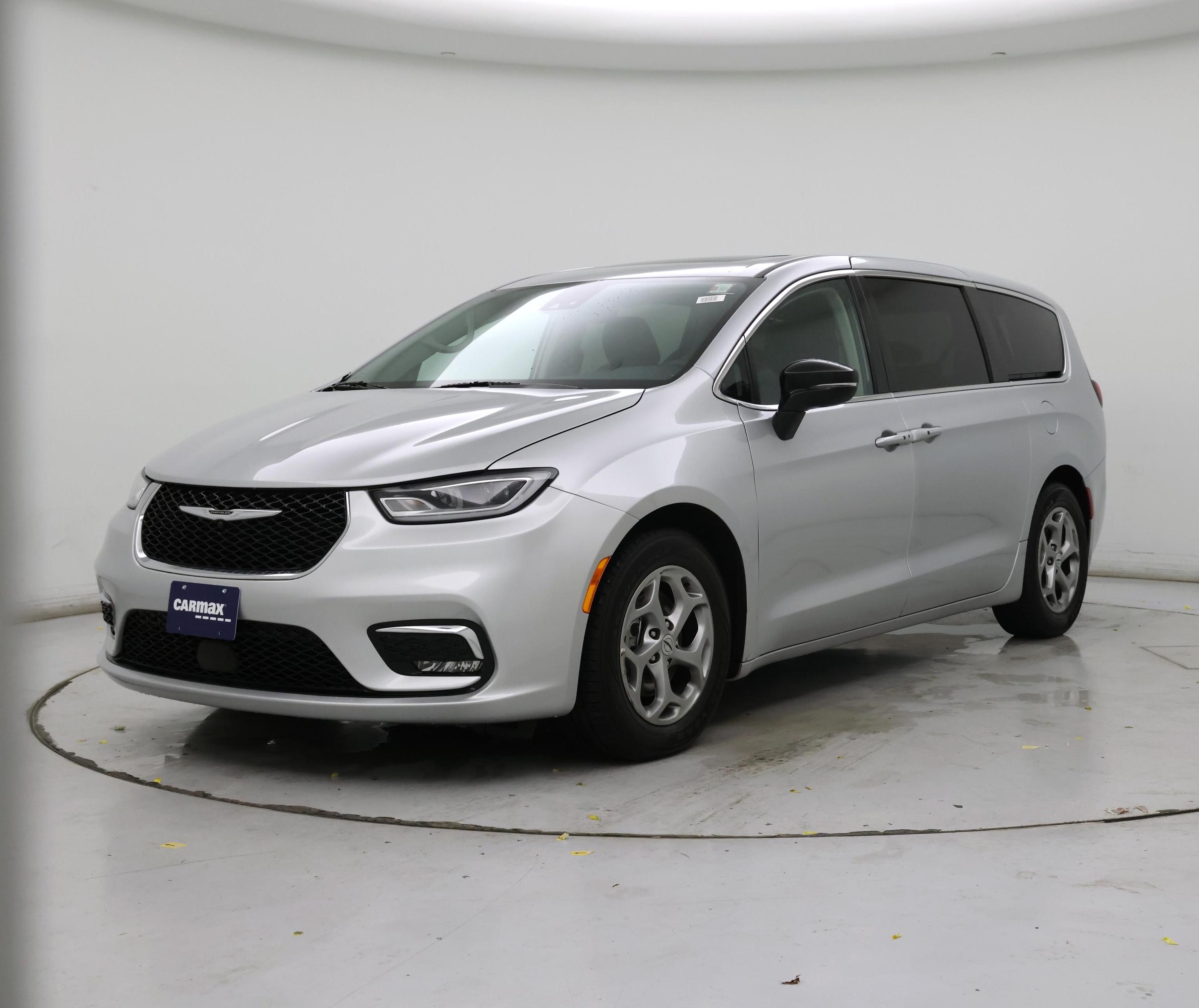 Thumbnail: 2024 Chrysler Pacifica - 4