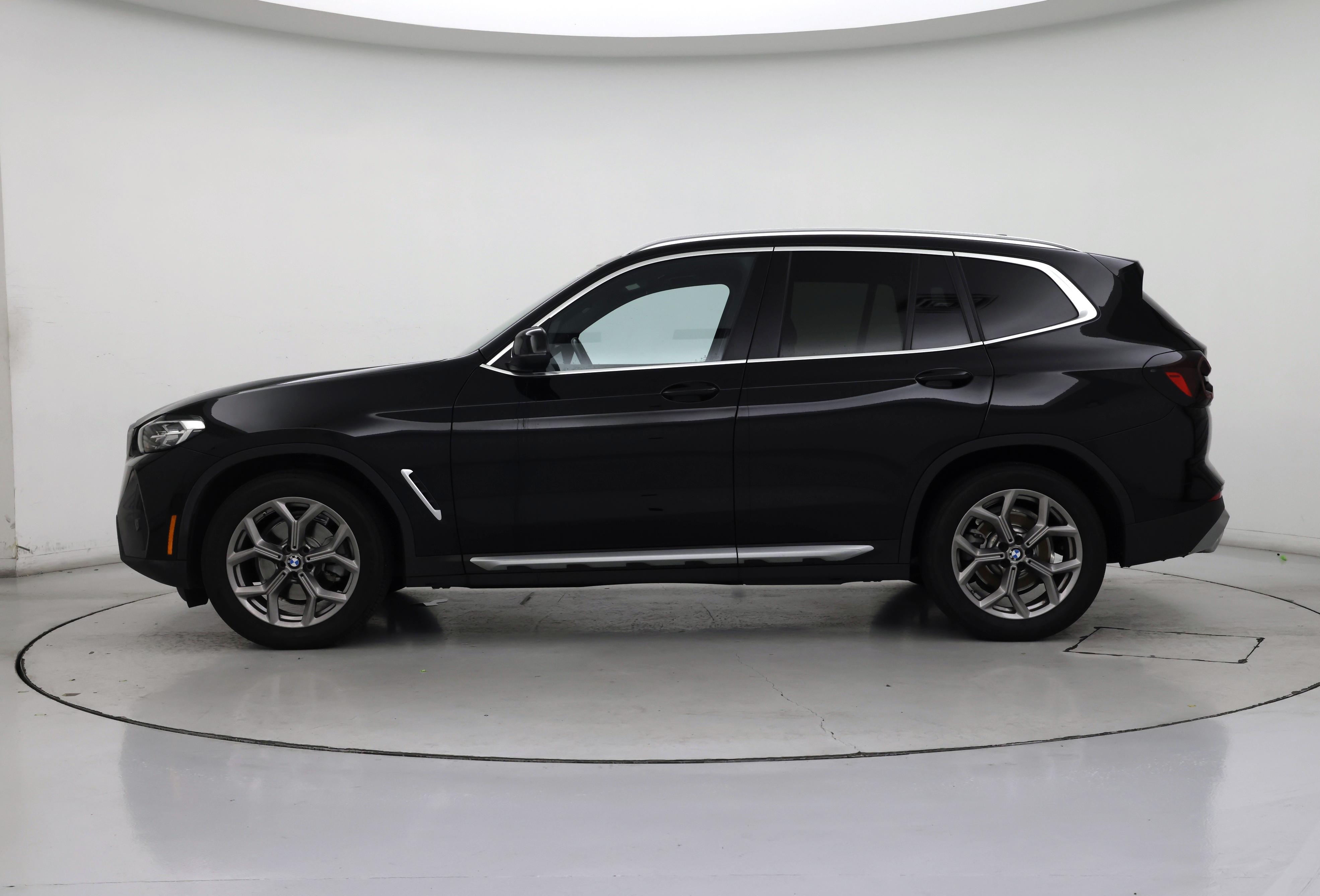 Thumbnail: 2022 BMW X3 - 3