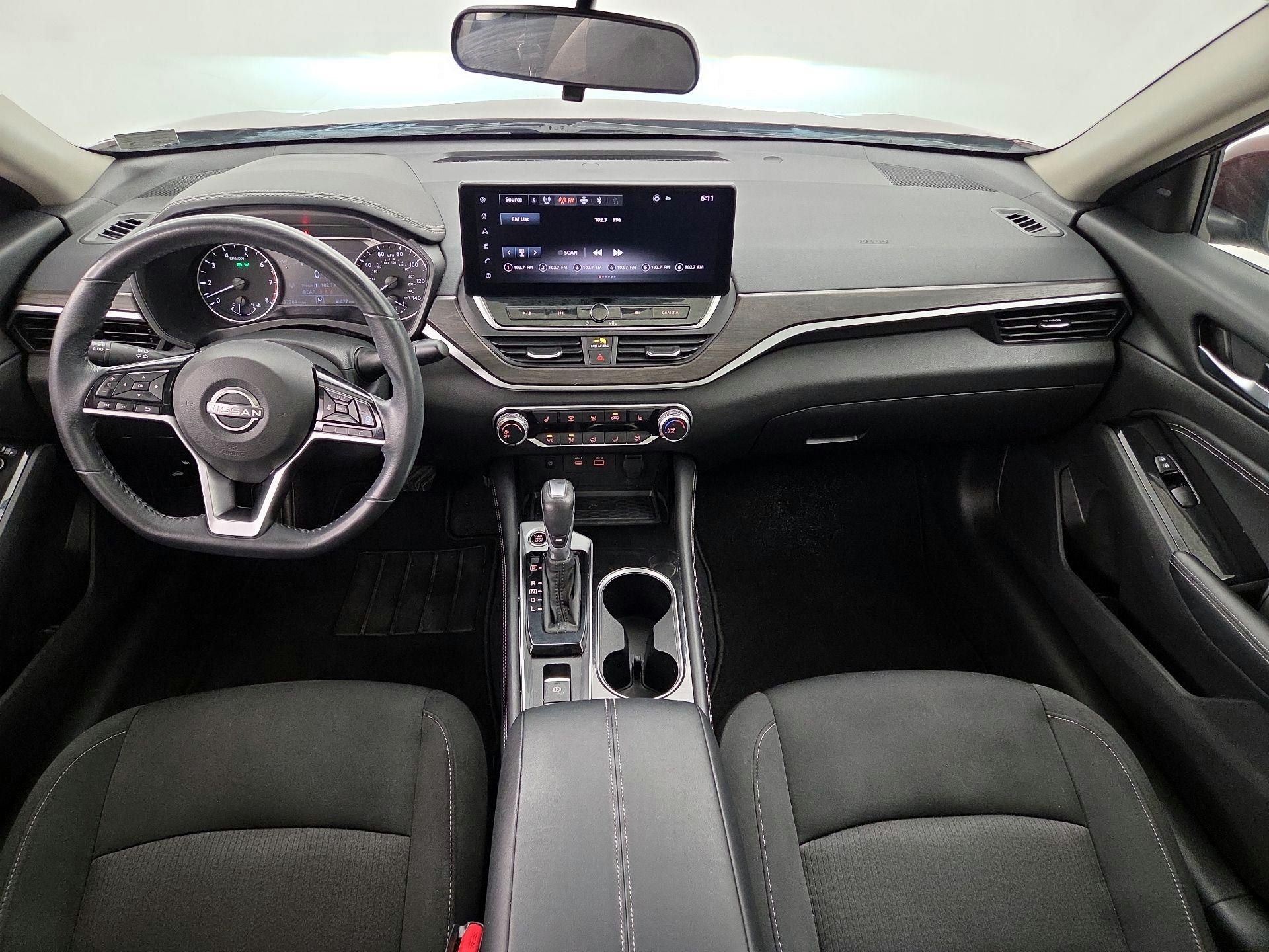 Thumbnail: 2023 Nissan Altima - 9