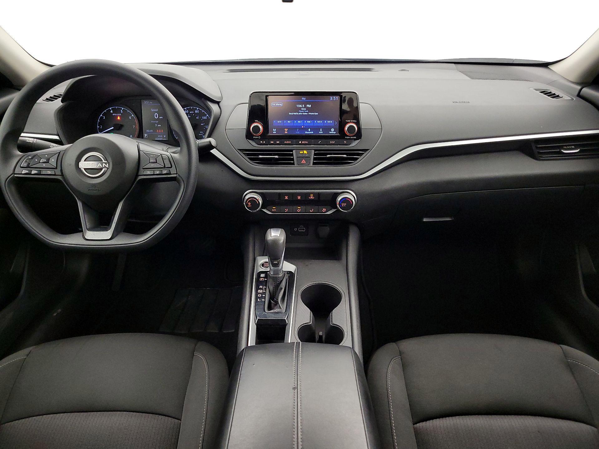 Thumbnail: 2023 Nissan Altima - 9