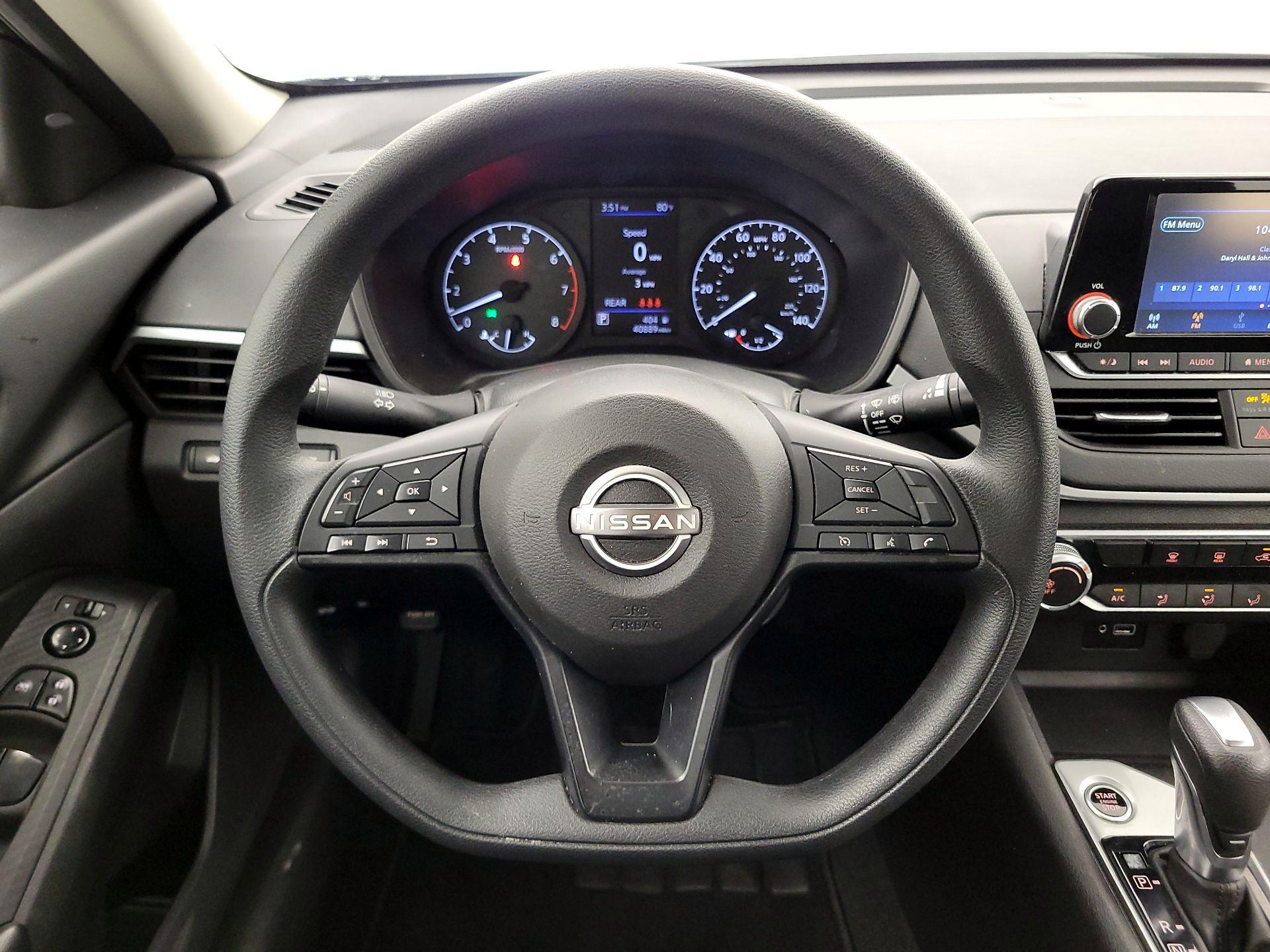 Thumbnail: 2023 Nissan Altima - 10