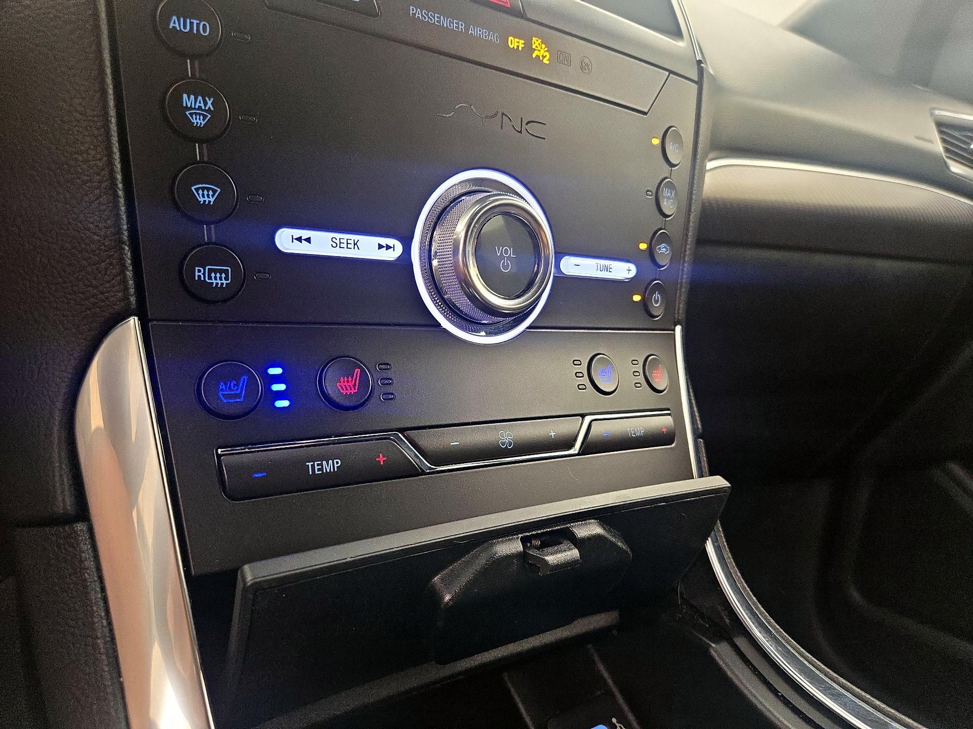 Thumbnail: 2020 Ford Edge - 17