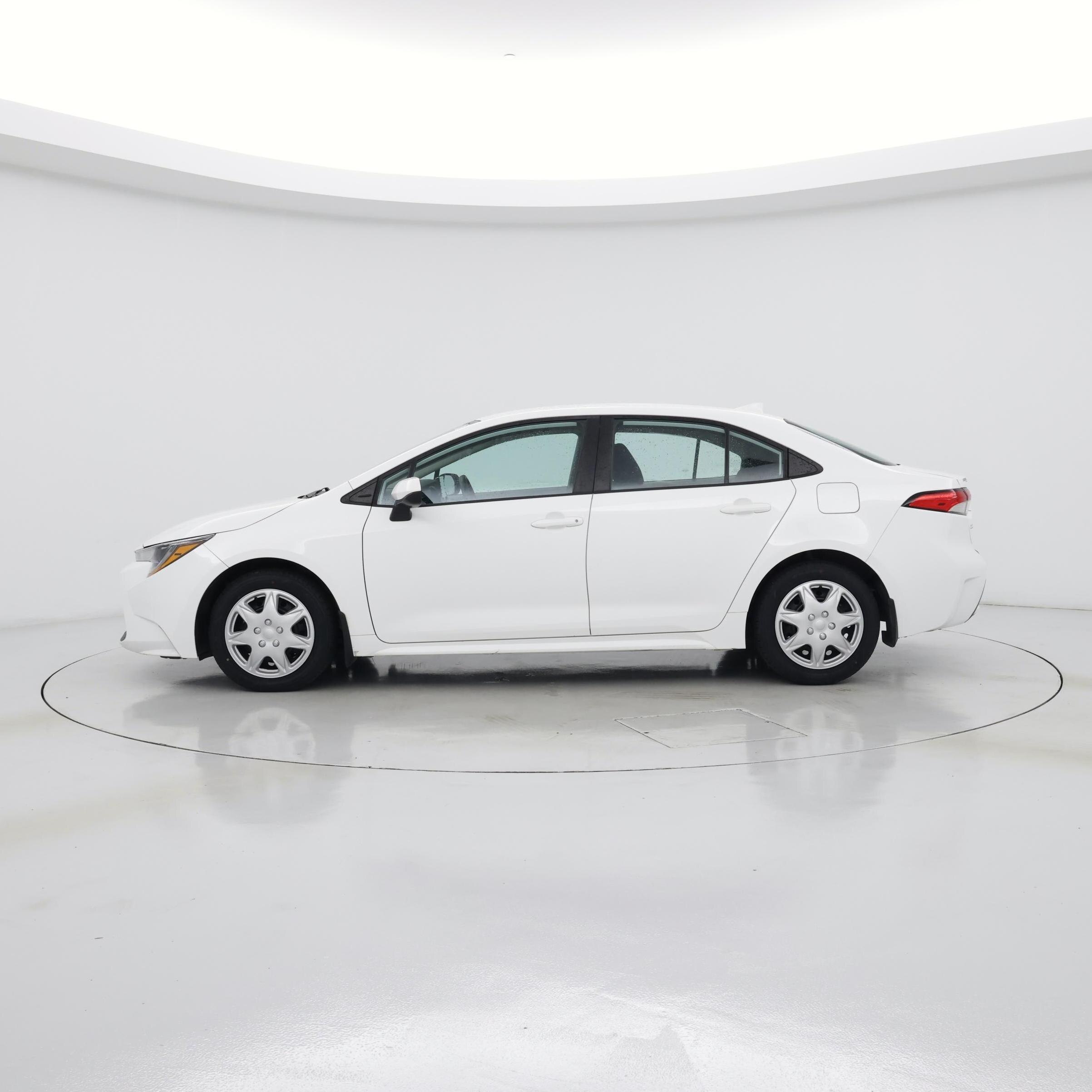Thumbnail: 2022 Toyota Corolla - 3