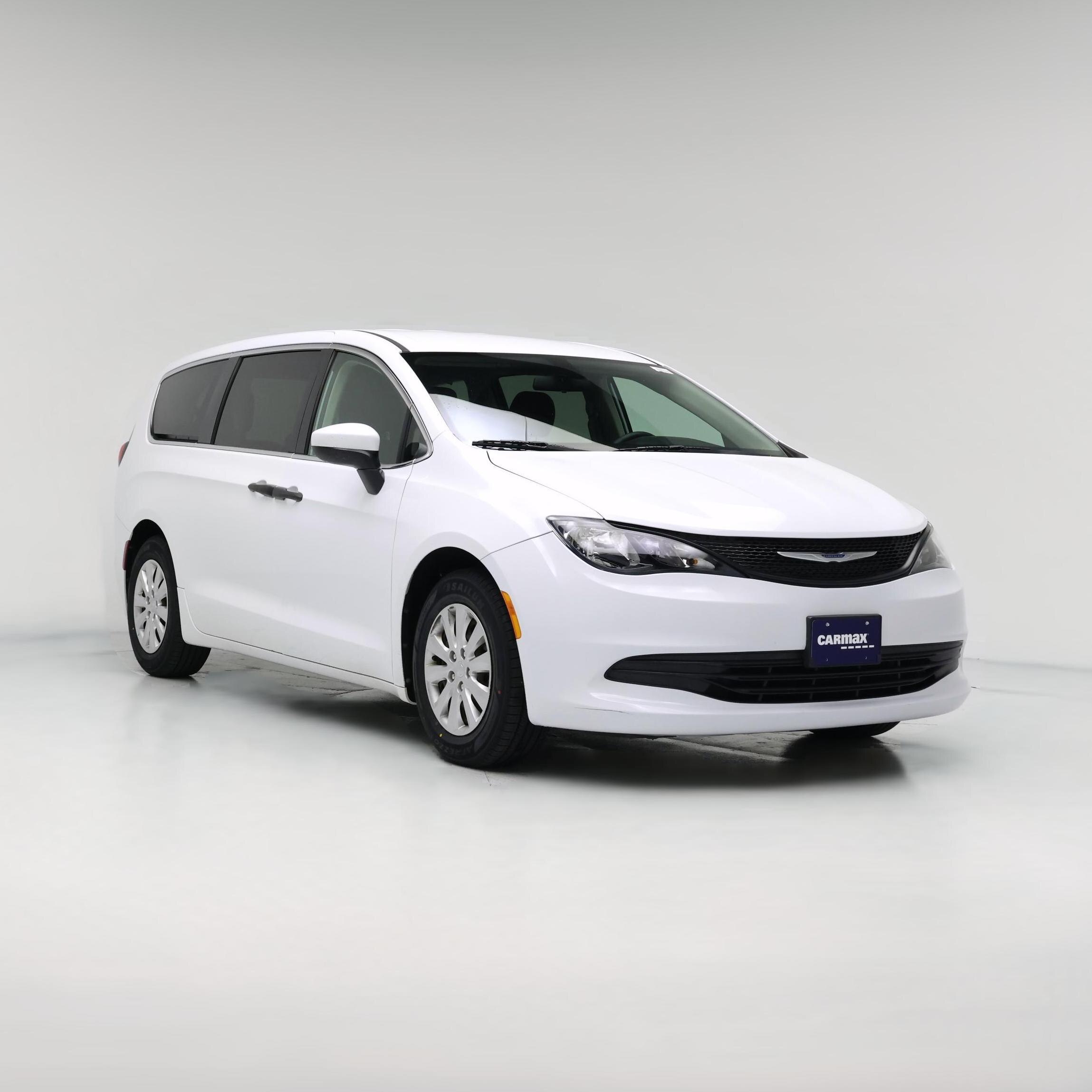 Thumbnail: 2019 Chrysler Pacifica - 1