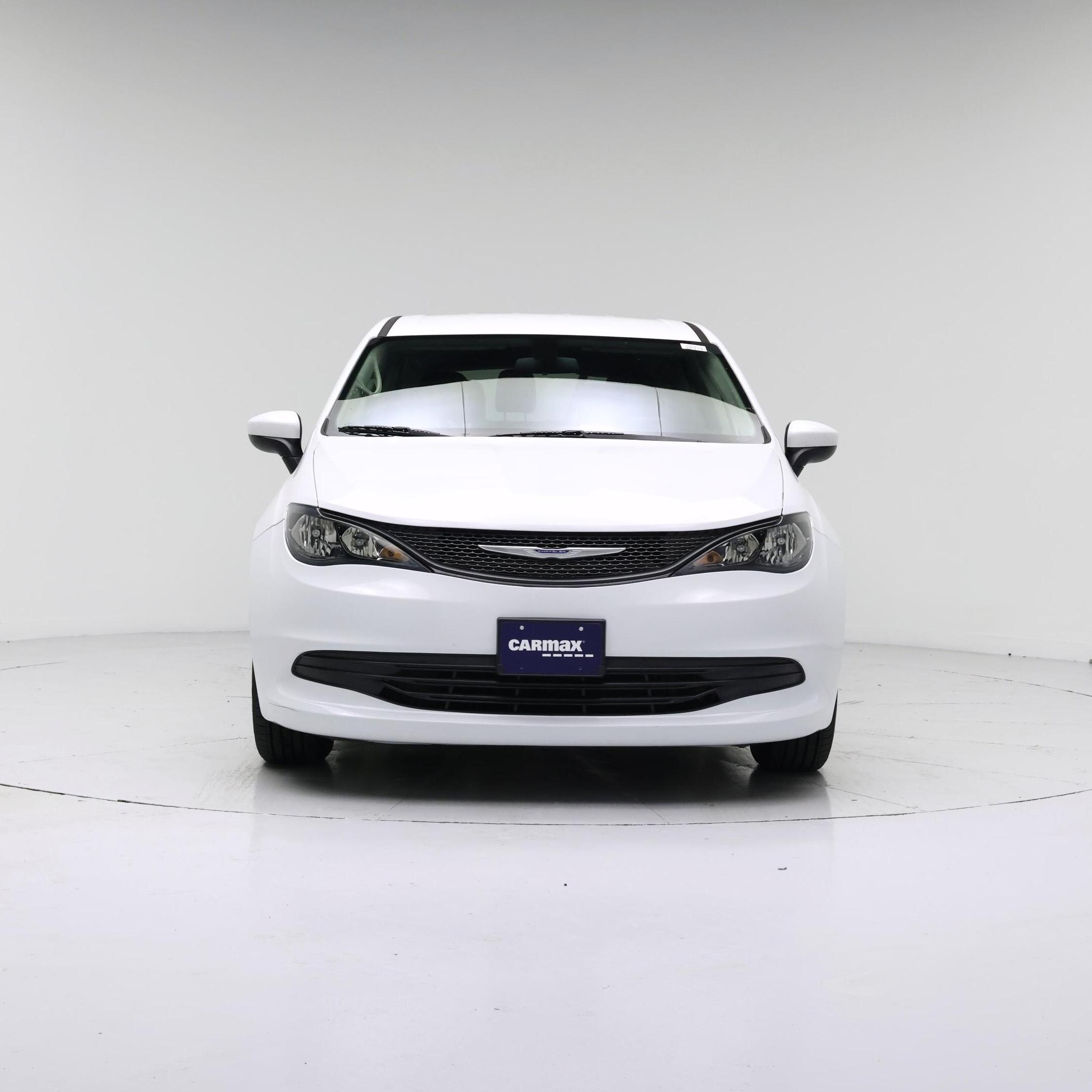 Thumbnail: 2019 Chrysler Pacifica - 5