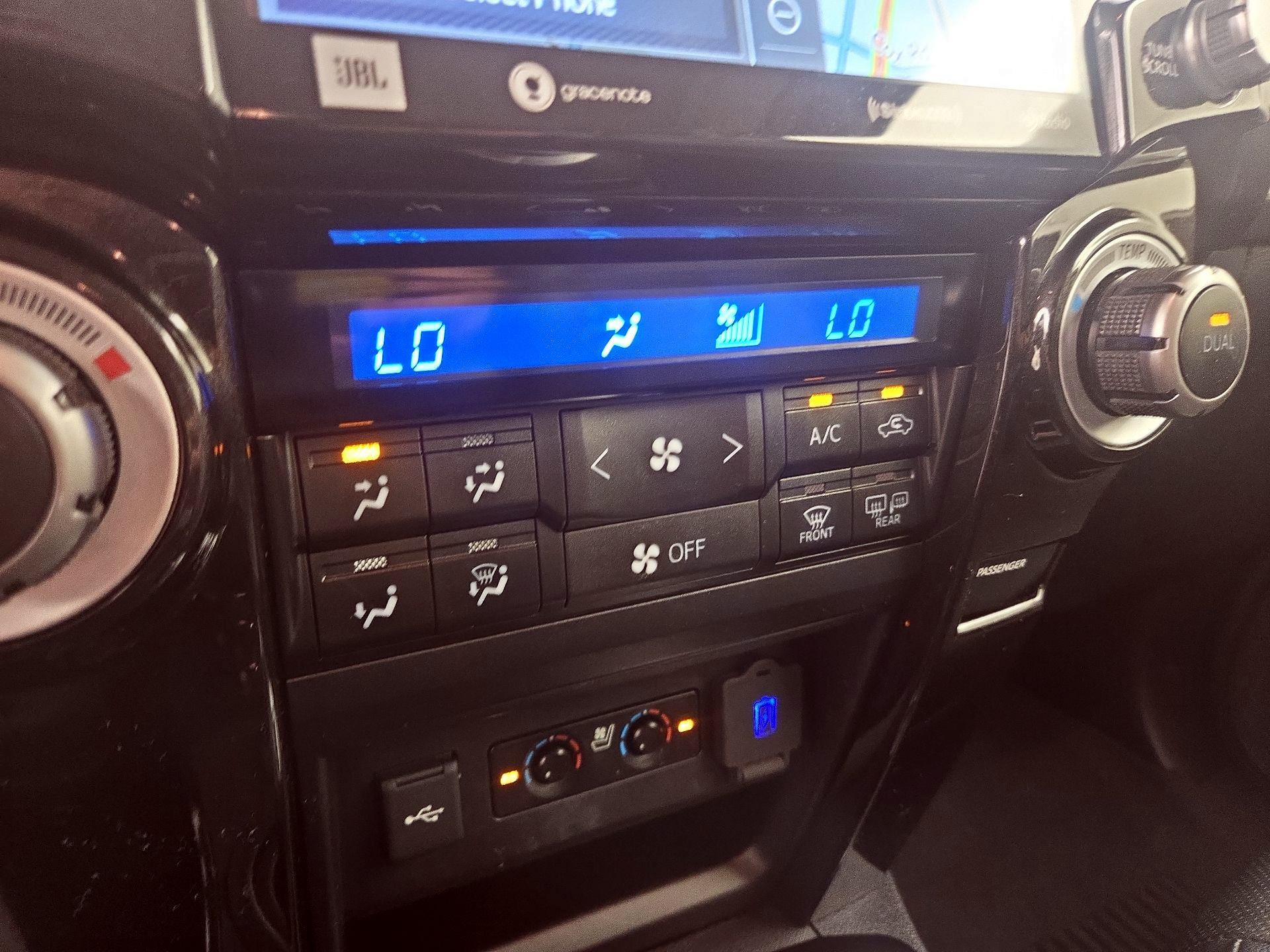 Thumbnail: 2021 Toyota 4Runner - 17