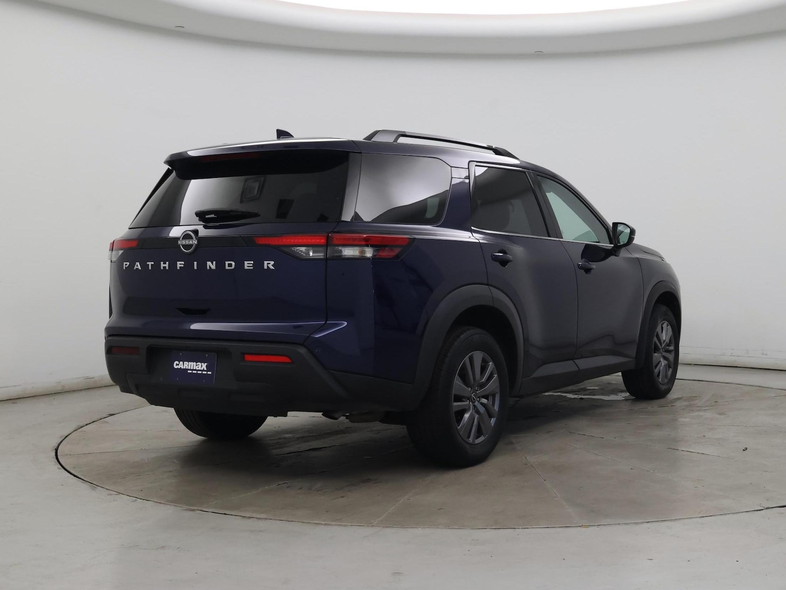 2025 Nissan Pathfinder SV - Photo 9