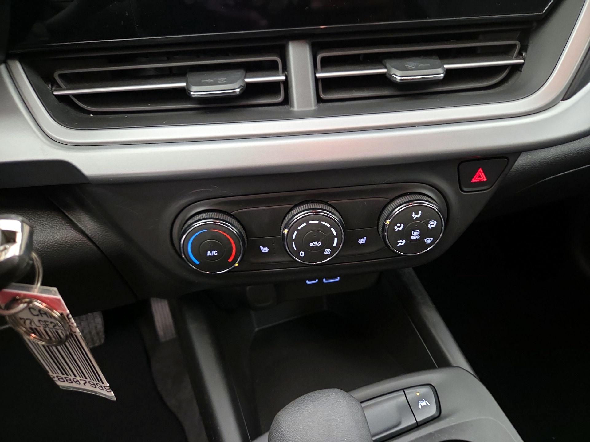 Thumbnail: 2024 Chevrolet Trax - 16