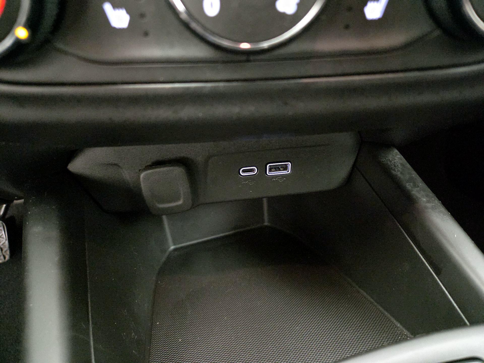 Thumbnail: 2024 Chevrolet Trax - 18