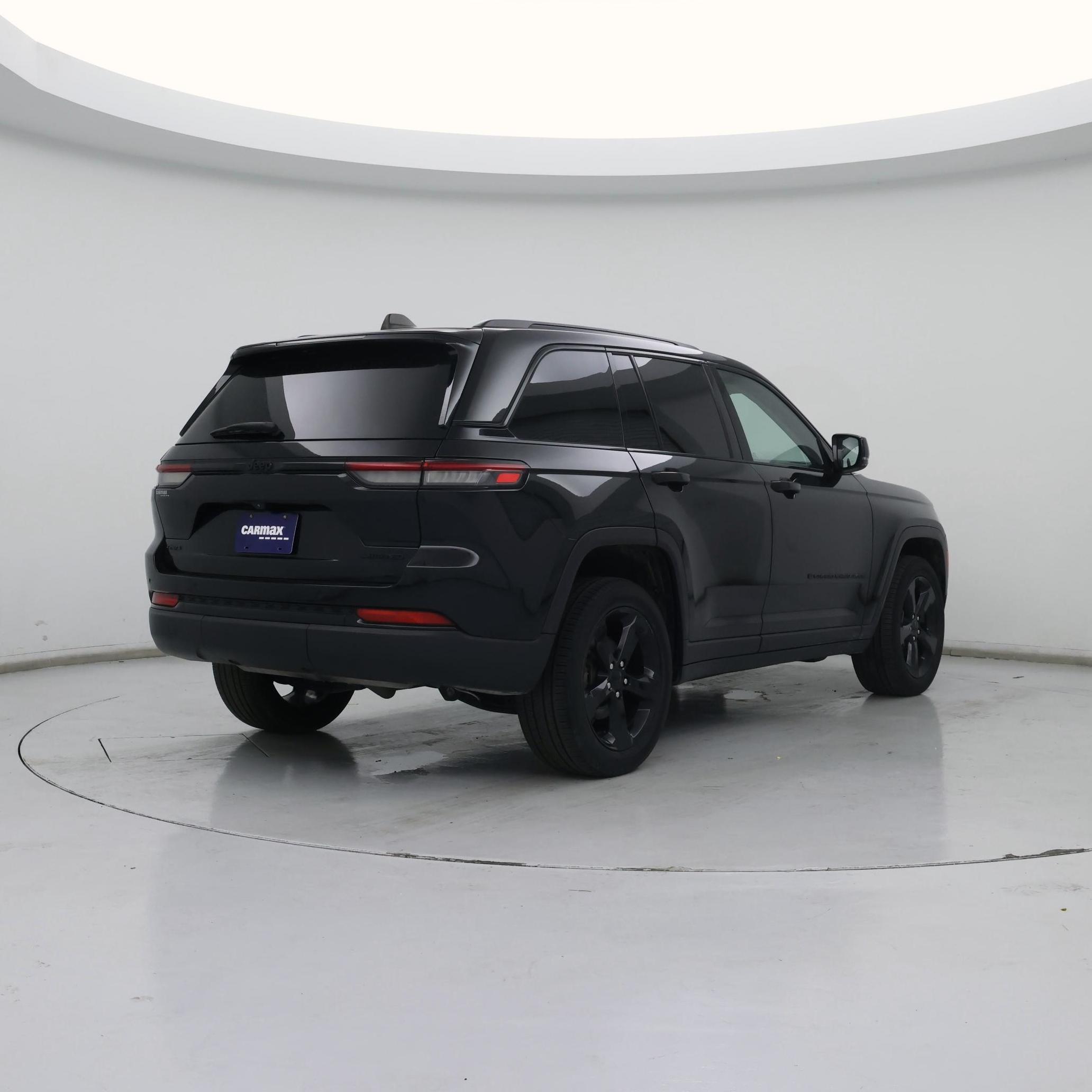 Thumbnail: 2023 Jeep Grand Cherokee - 8