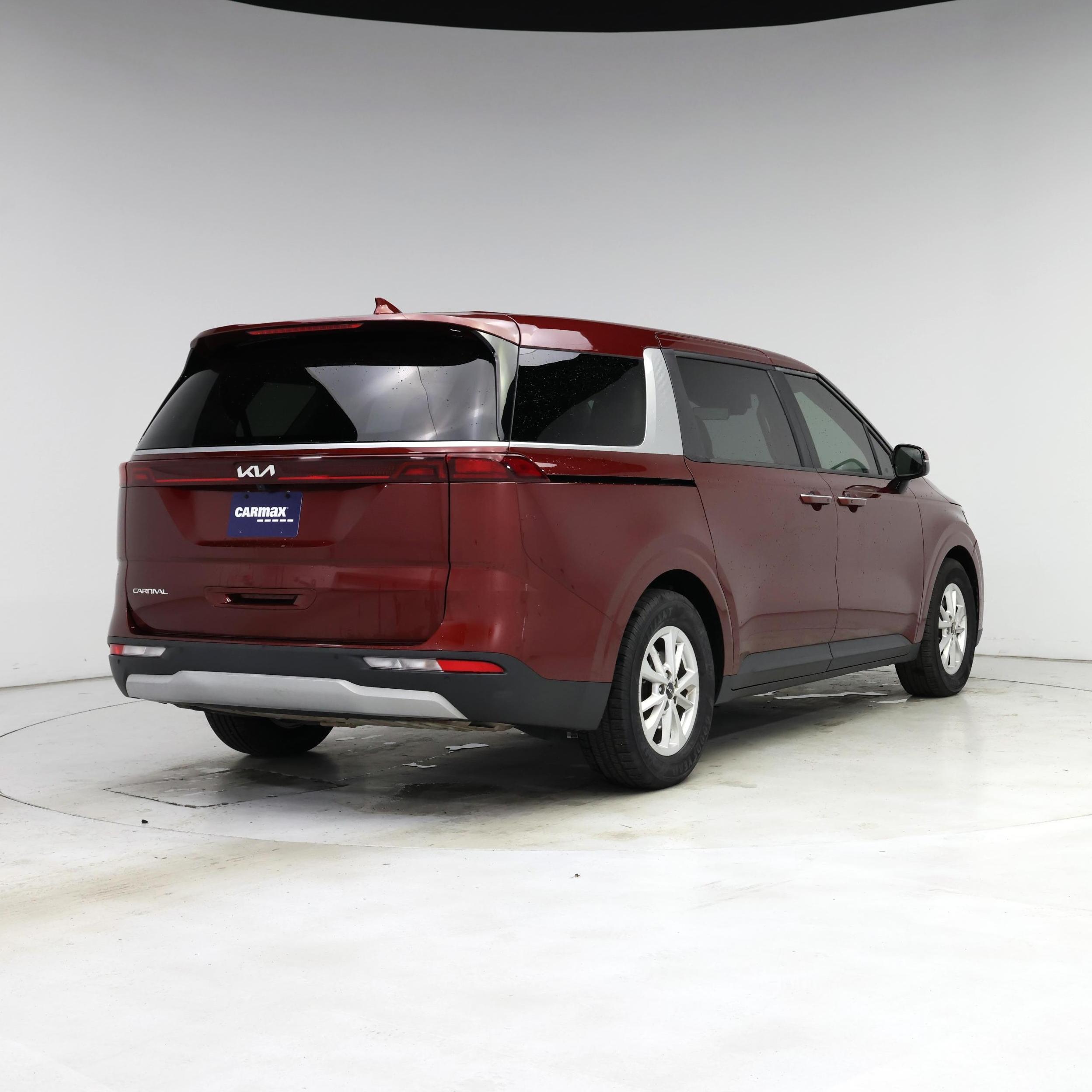 Thumbnail: 2023 Kia Carnival - 8
