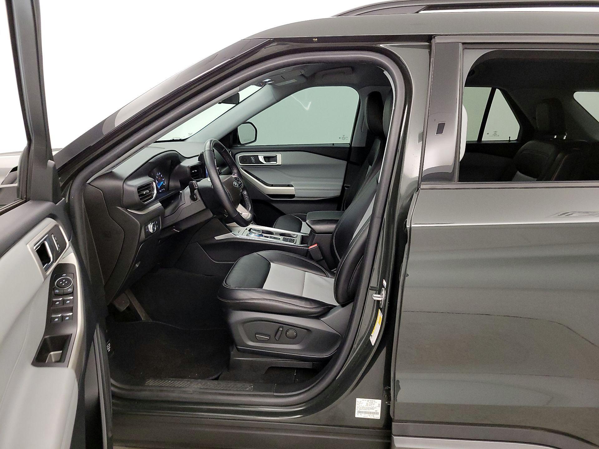 Thumbnail: 2022 Ford Explorer - 11