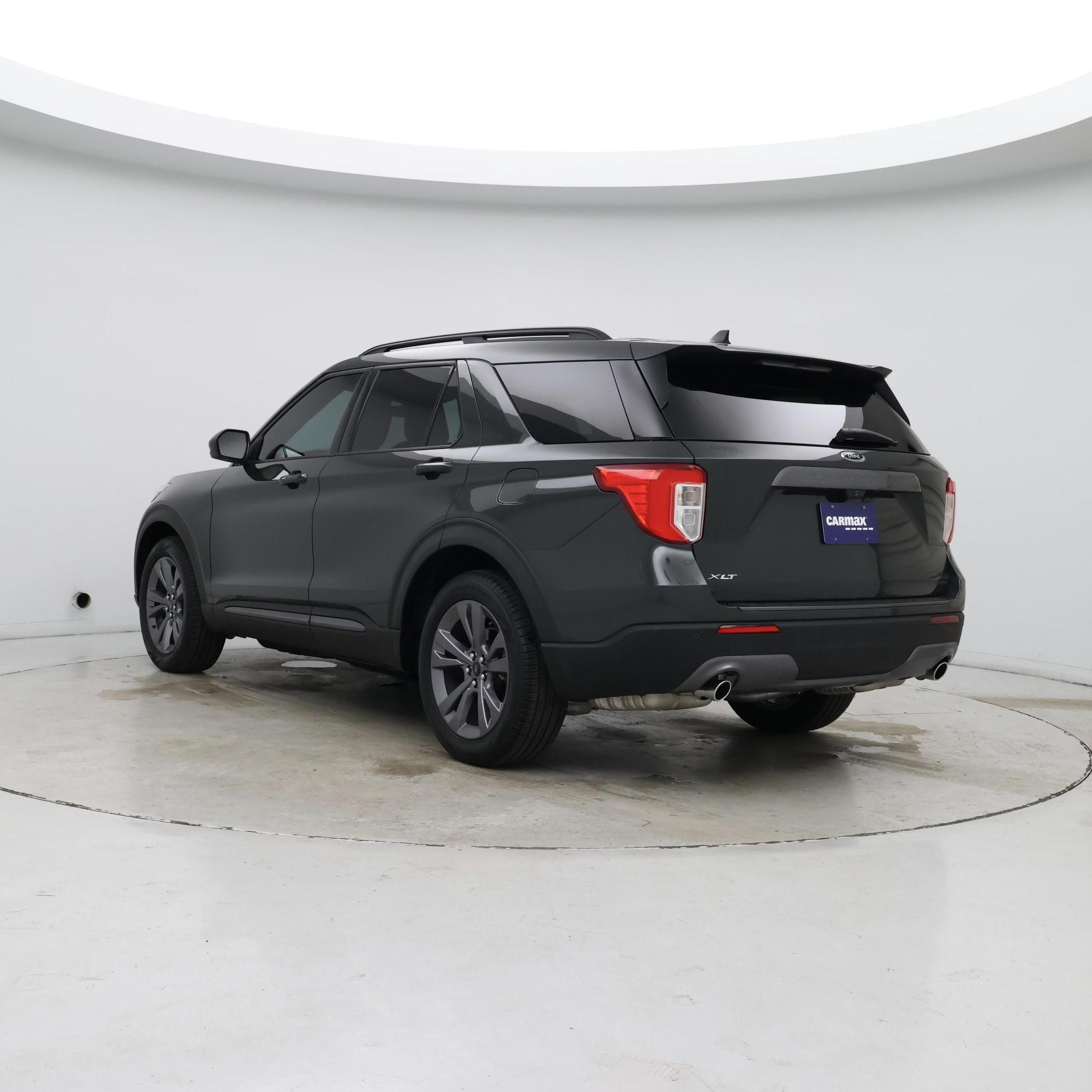 Thumbnail: 2022 Ford Explorer - 2
