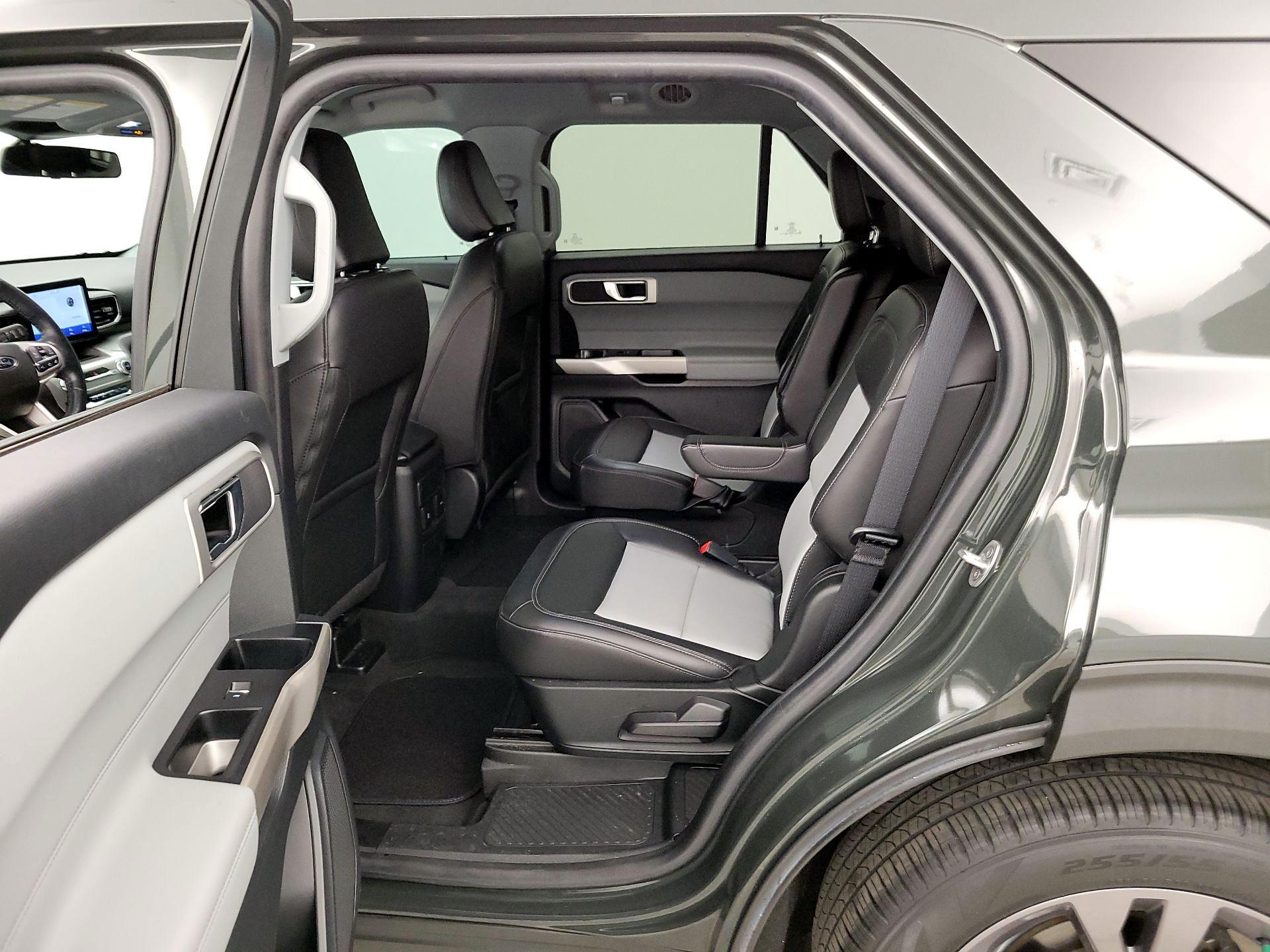 Thumbnail: 2022 Ford Explorer - 19