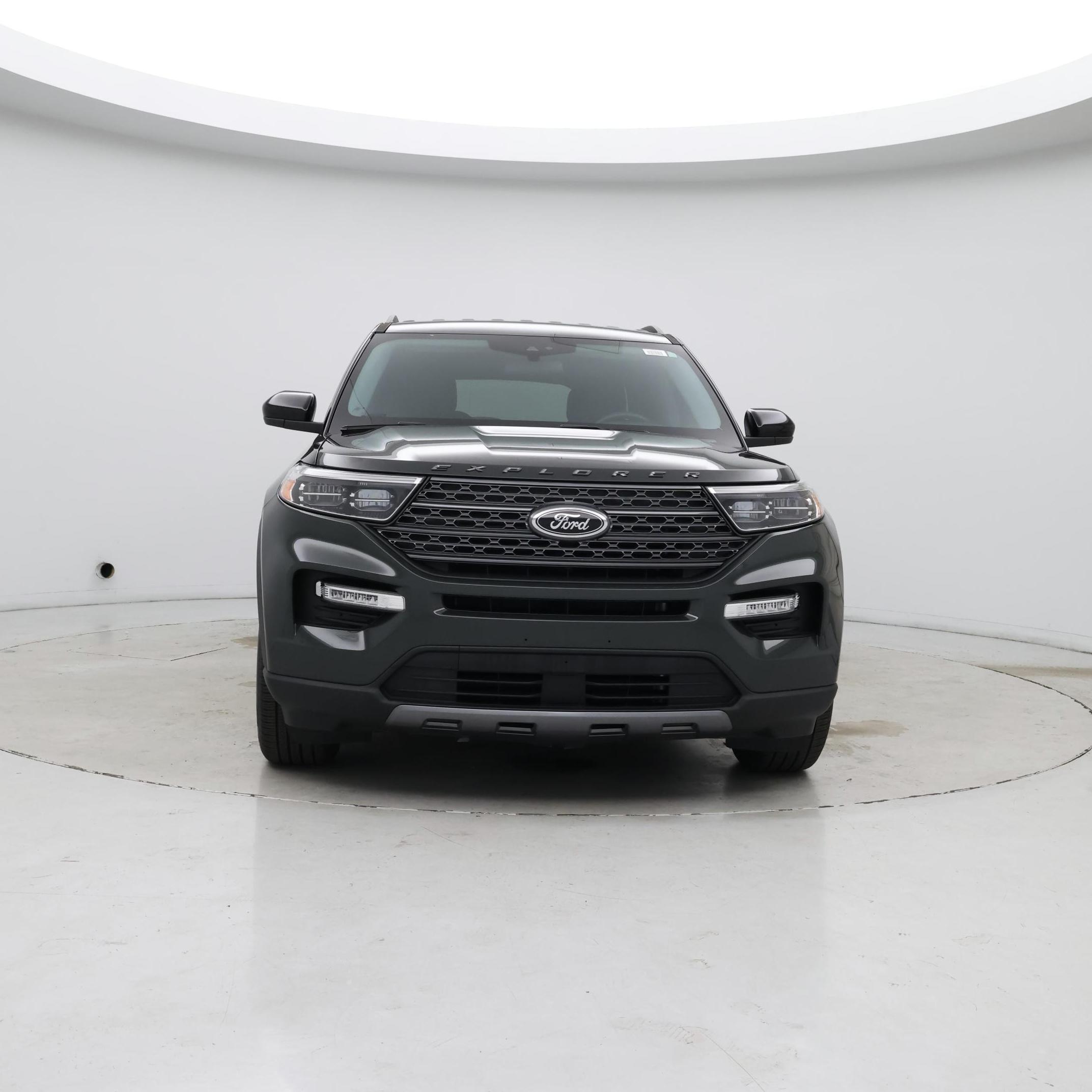 Thumbnail: 2022 Ford Explorer - 5