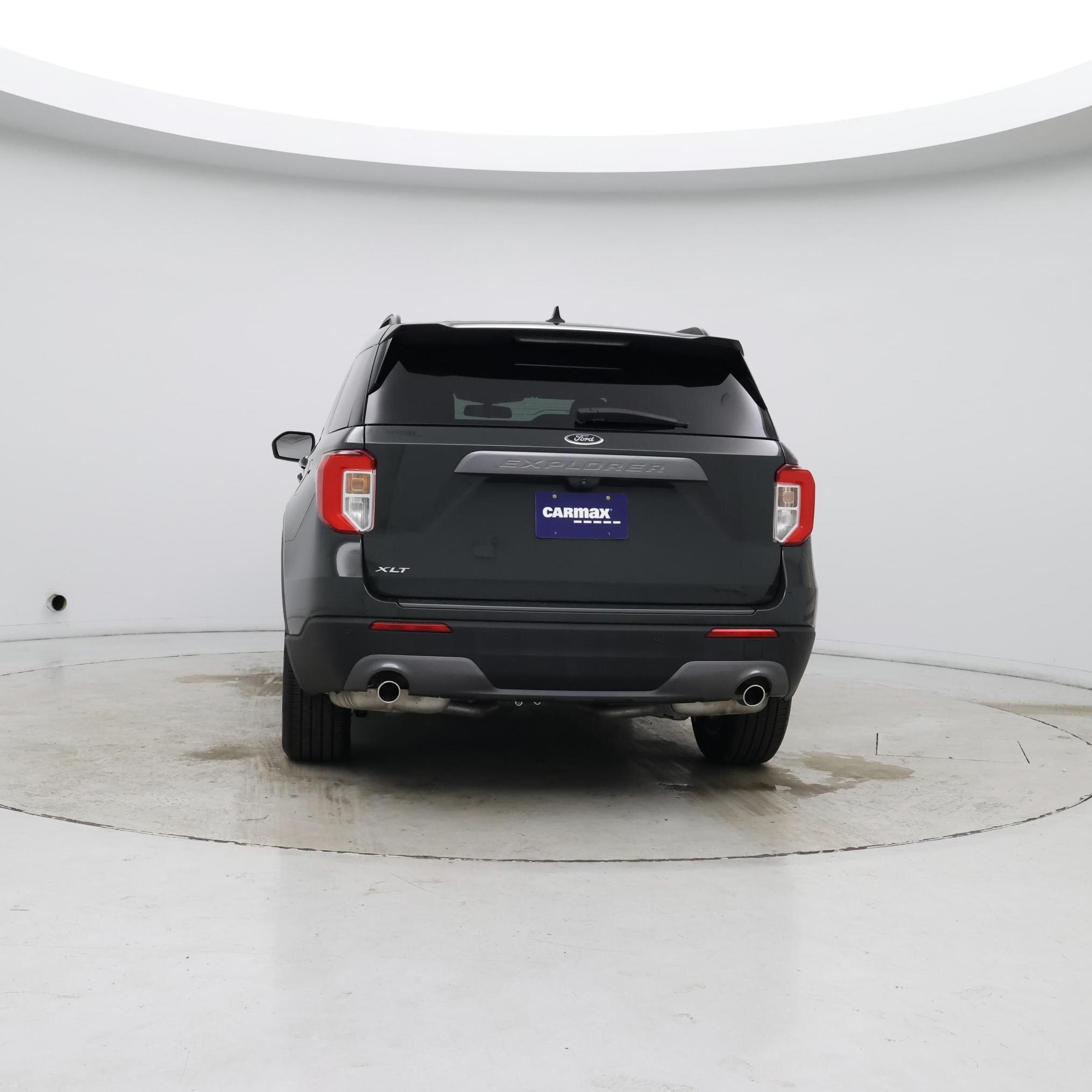 Thumbnail: 2022 Ford Explorer - 6