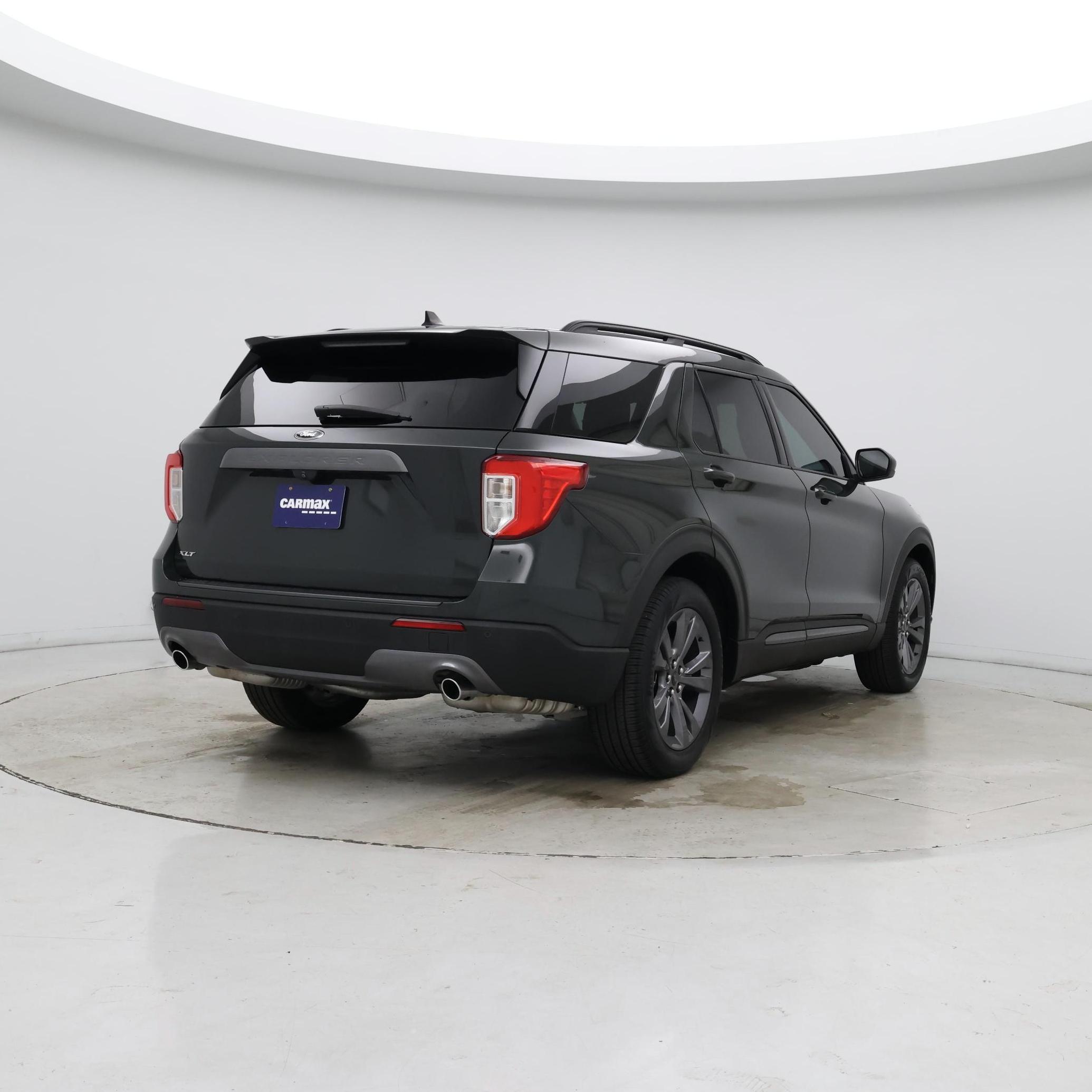 Thumbnail: 2022 Ford Explorer - 8